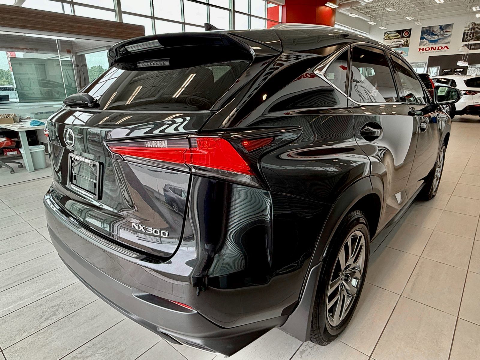 Lexus NX 300 2020-12