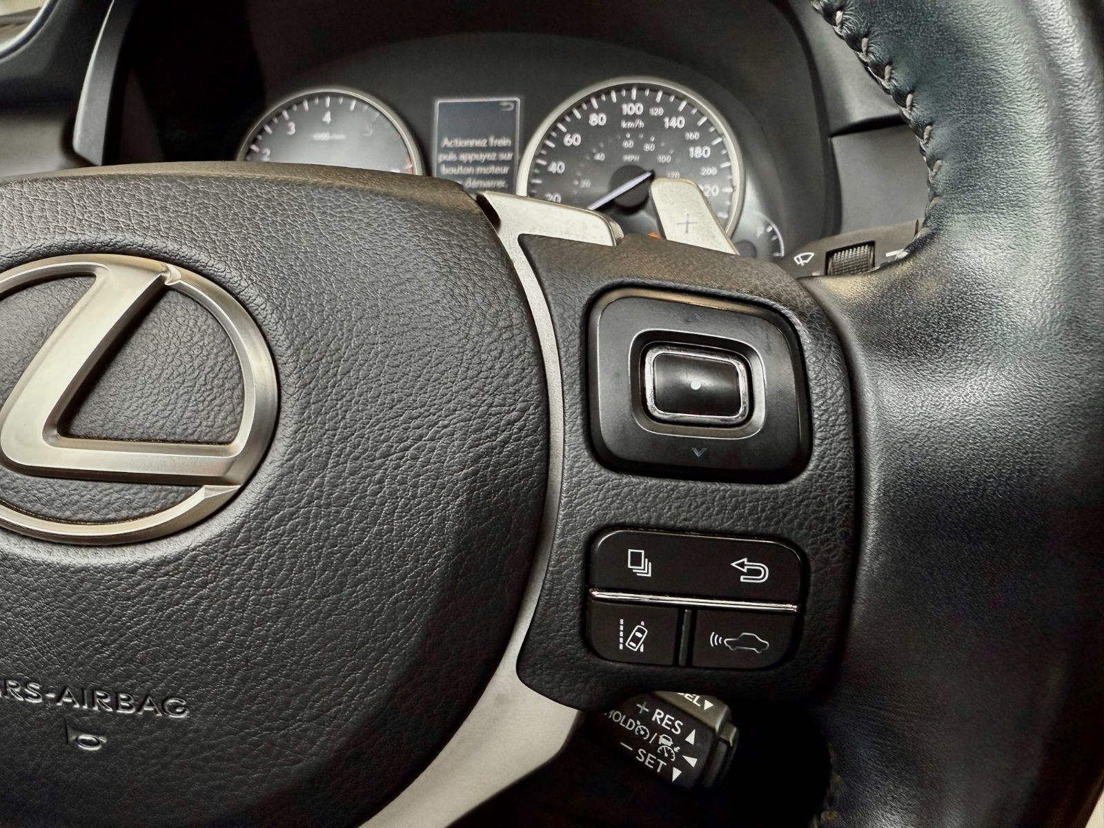 Lexus NX 300 2020-26