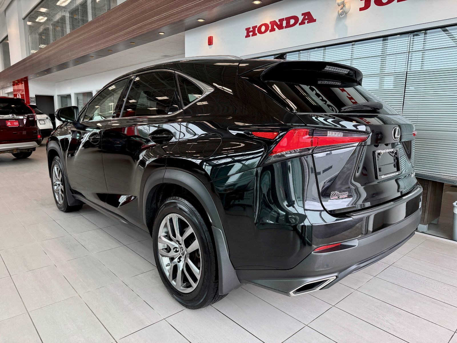 Lexus NX 300 2020-9