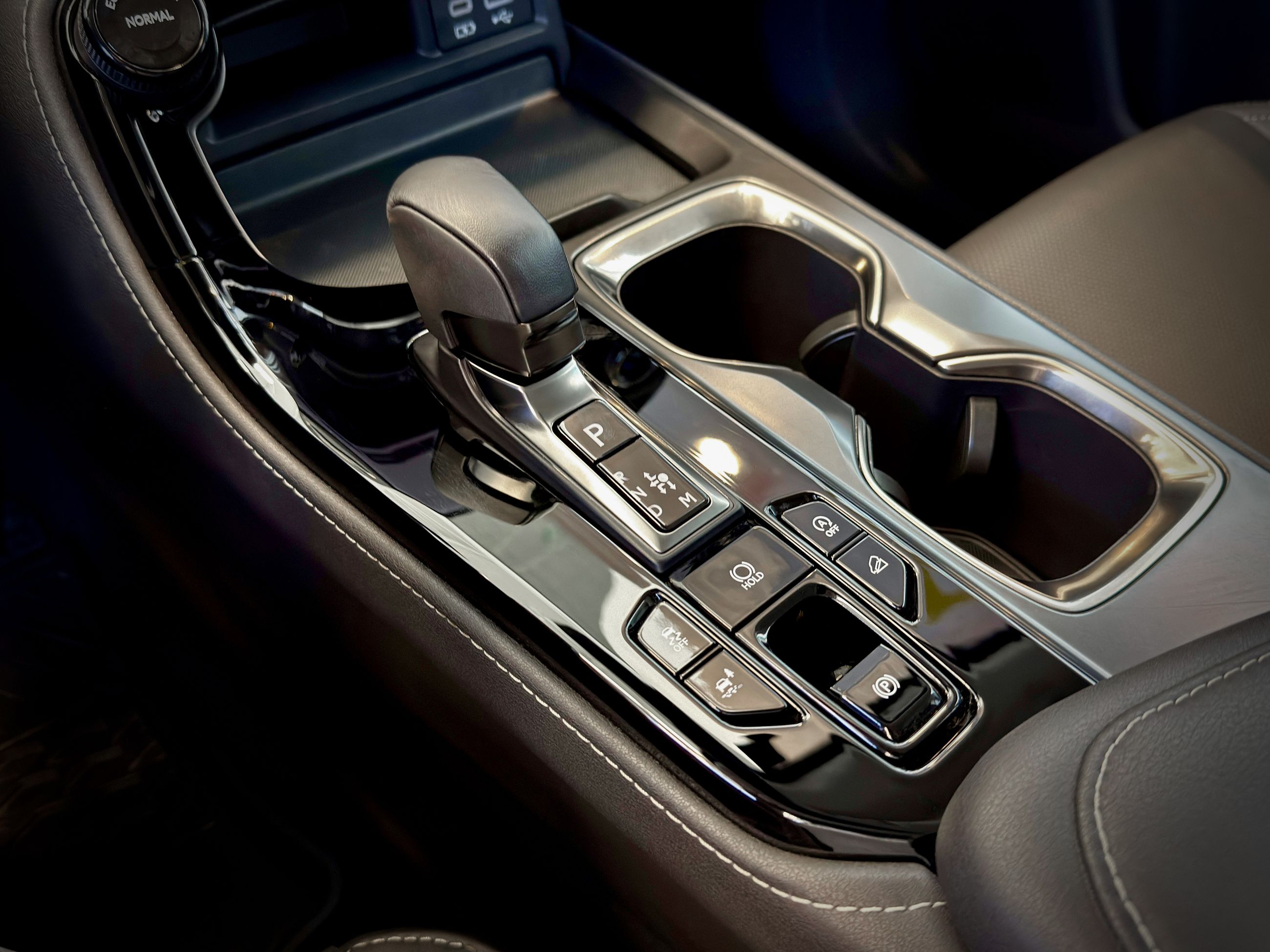 Lexus NX 250 Signature 2023-31