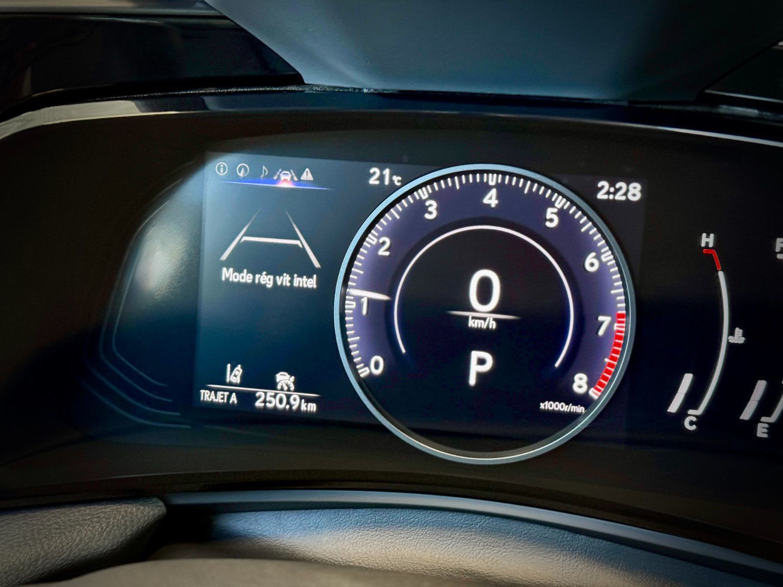Lexus NX 250 Signature 2023-28