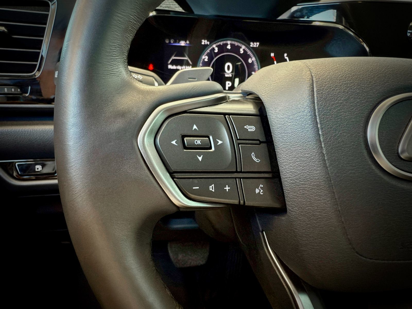 Lexus NX 250 Signature 2023-25