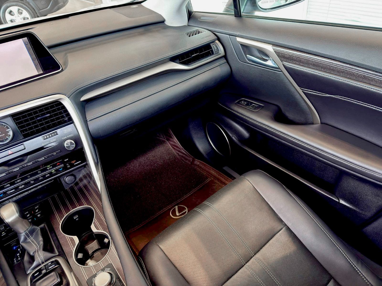 Lexus RX 350 AWD 2016-25