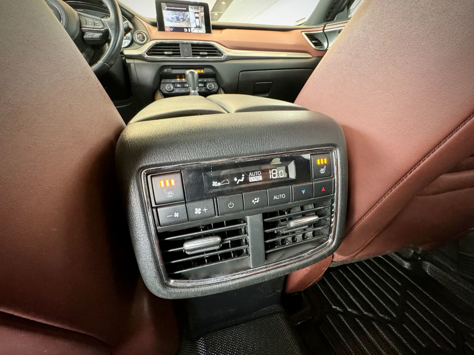 Mazda CX-9 Signature | AWD 2019-25