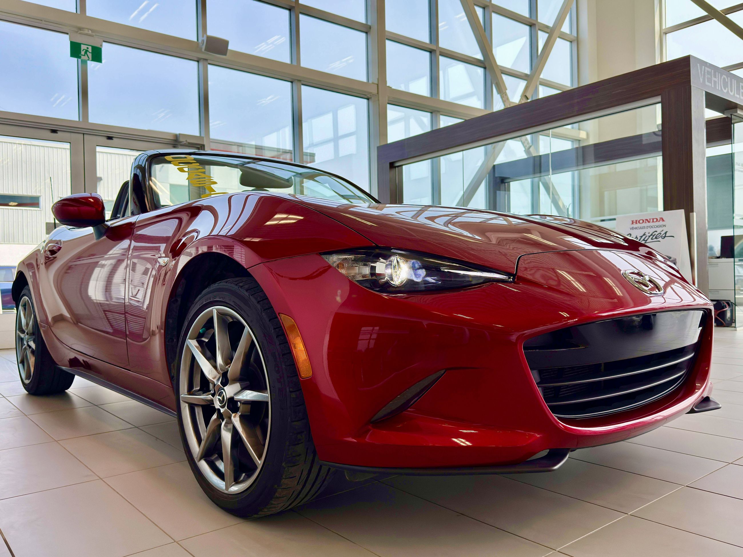 Mazda MX-5 GT 2023-8