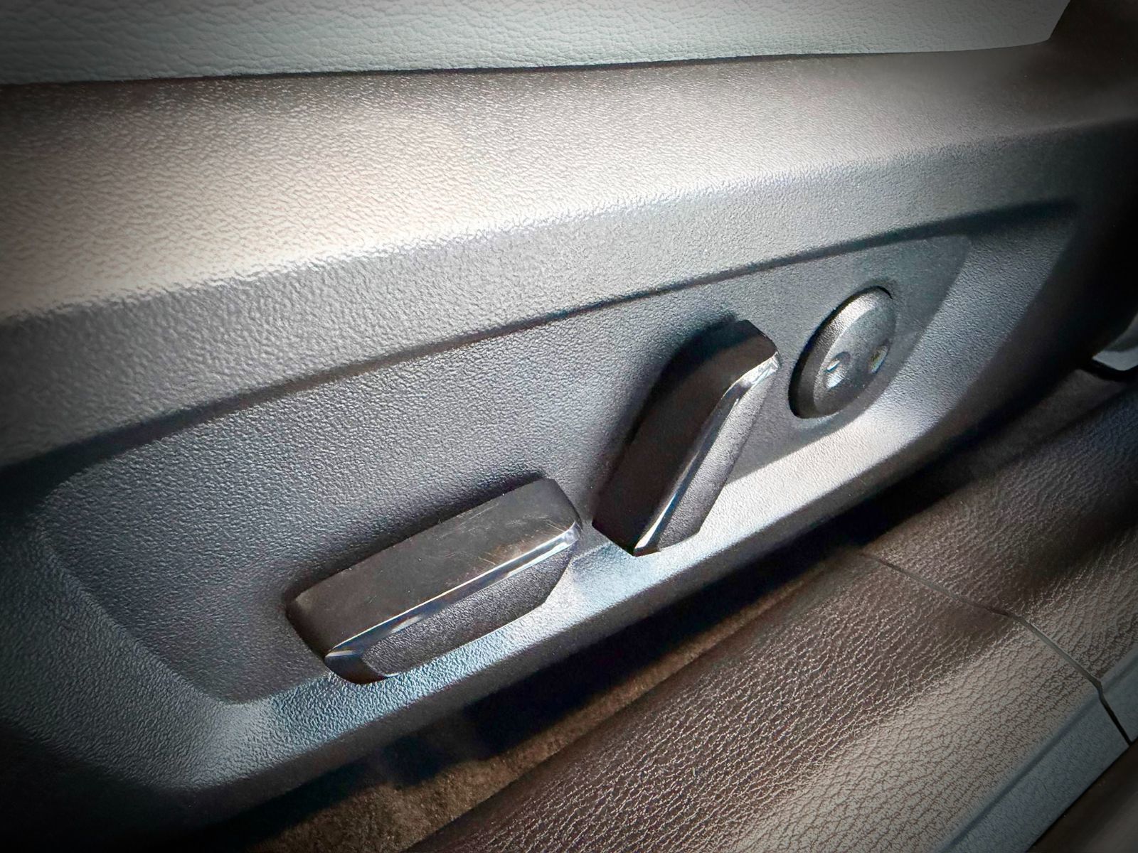 2023 Mitsubishi Outlander PHEV SEL S-AWC-21