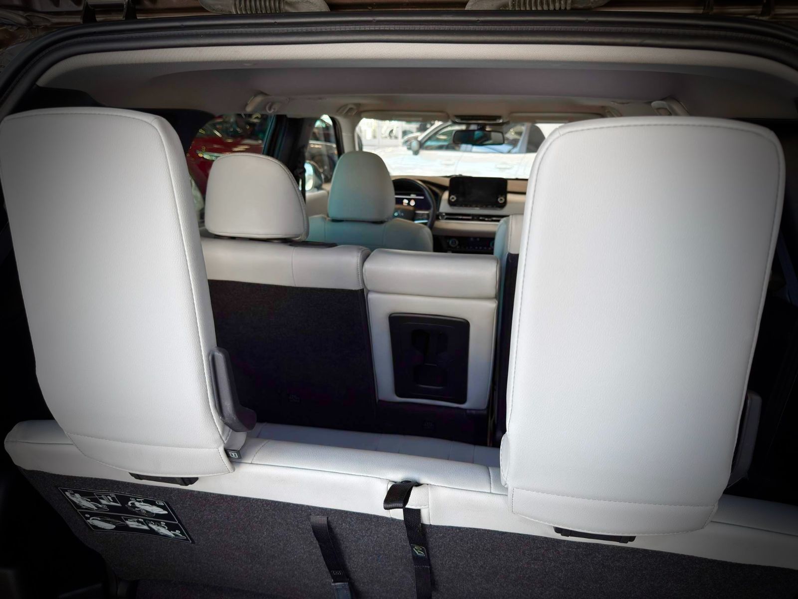 2023 Mitsubishi Outlander PHEV SEL S-AWC-13