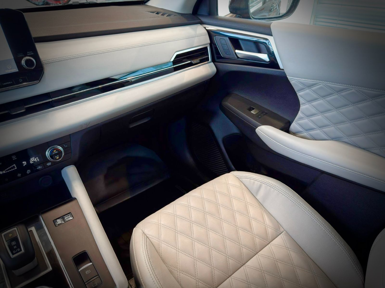 2023 Mitsubishi Outlander PHEV SEL S-AWC-33