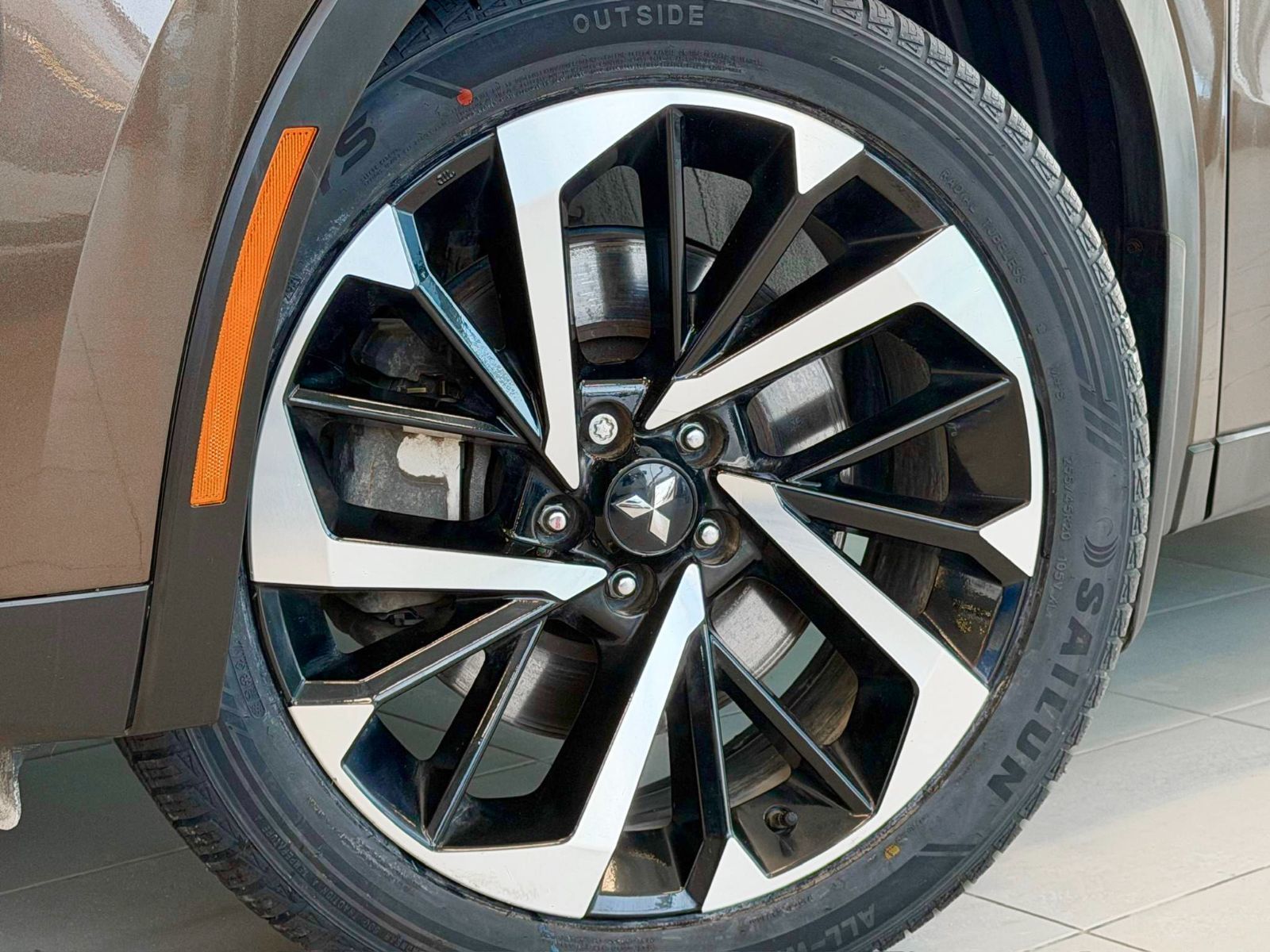 2023 Mitsubishi Outlander PHEV SEL S-AWC-15