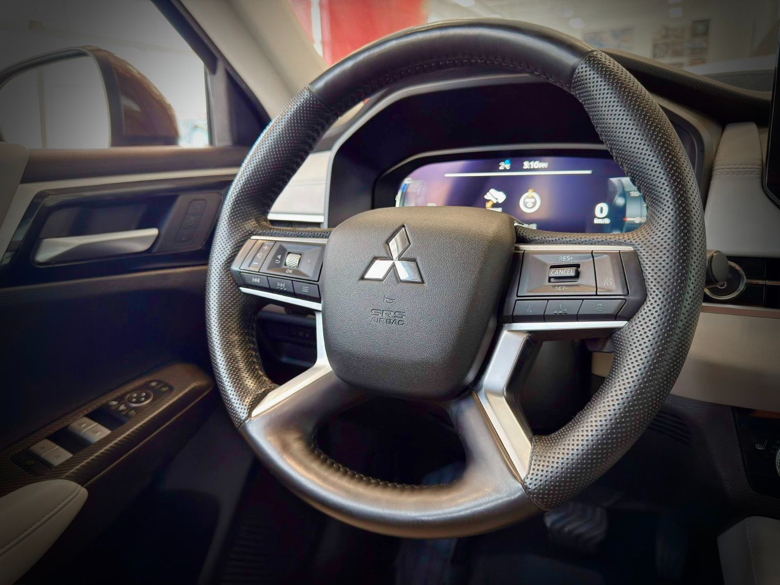 2023 Mitsubishi Outlander PHEV SEL S-AWC-34