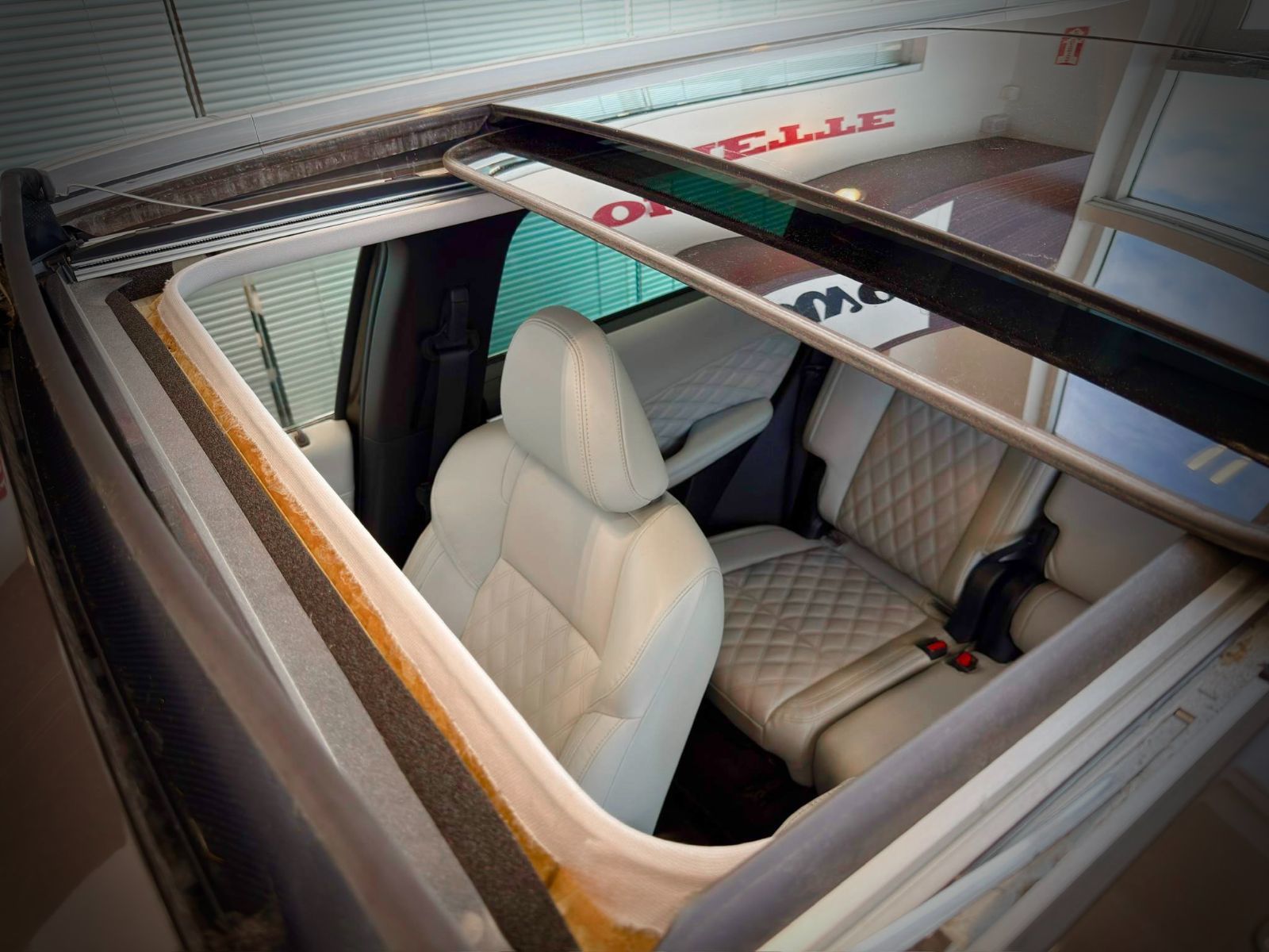 2023 Mitsubishi Outlander PHEV SEL S-AWC-19