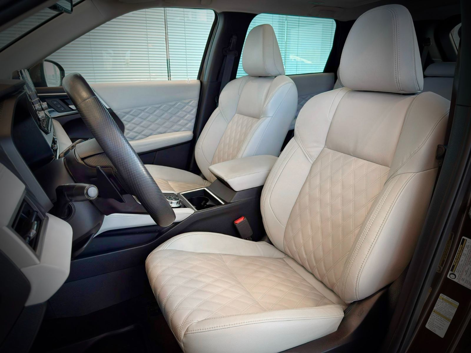 2023 Mitsubishi Outlander PHEV SEL S-AWC-16