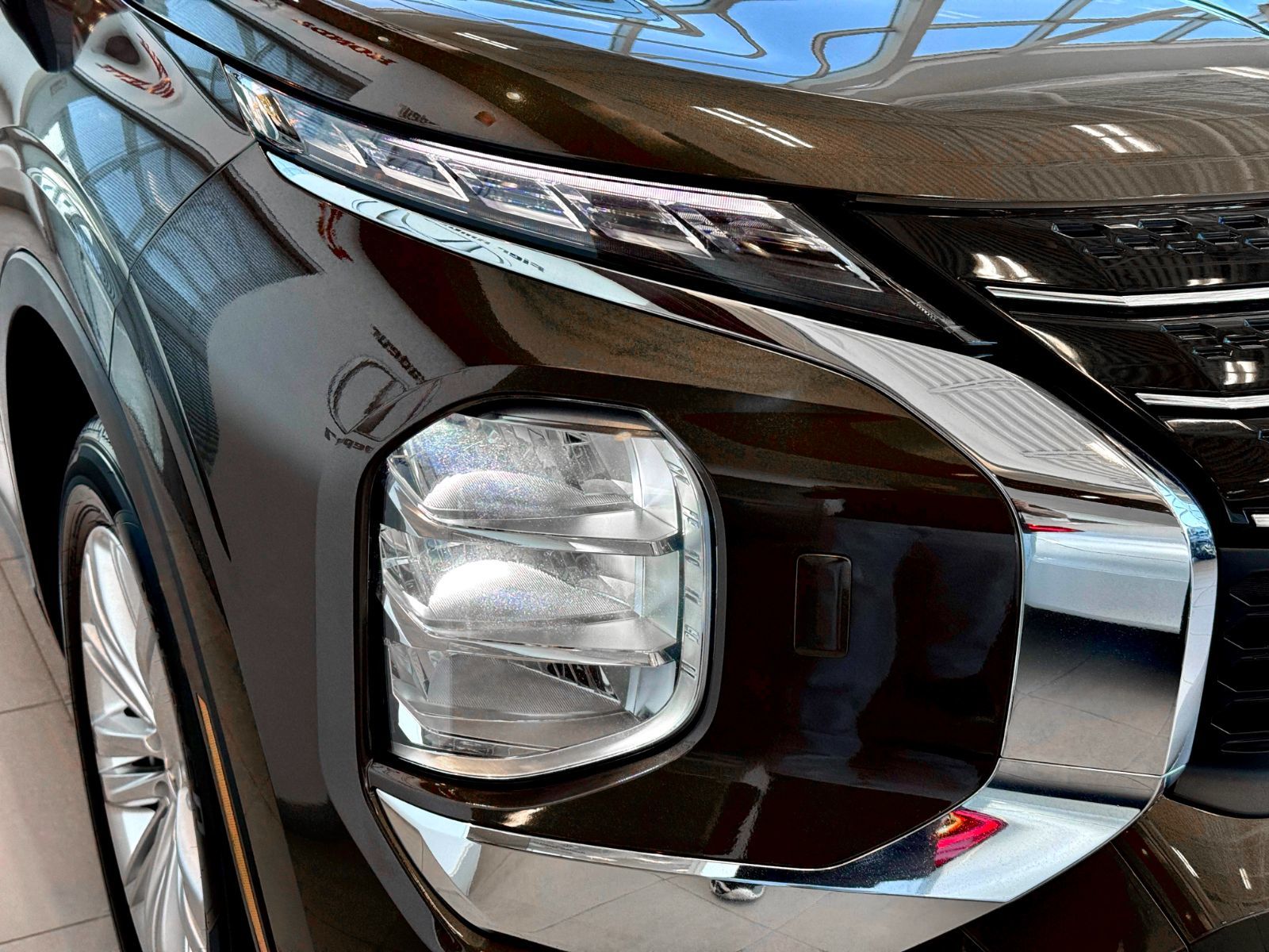 Mitsubishi Outlander ES AWD 2023-7
