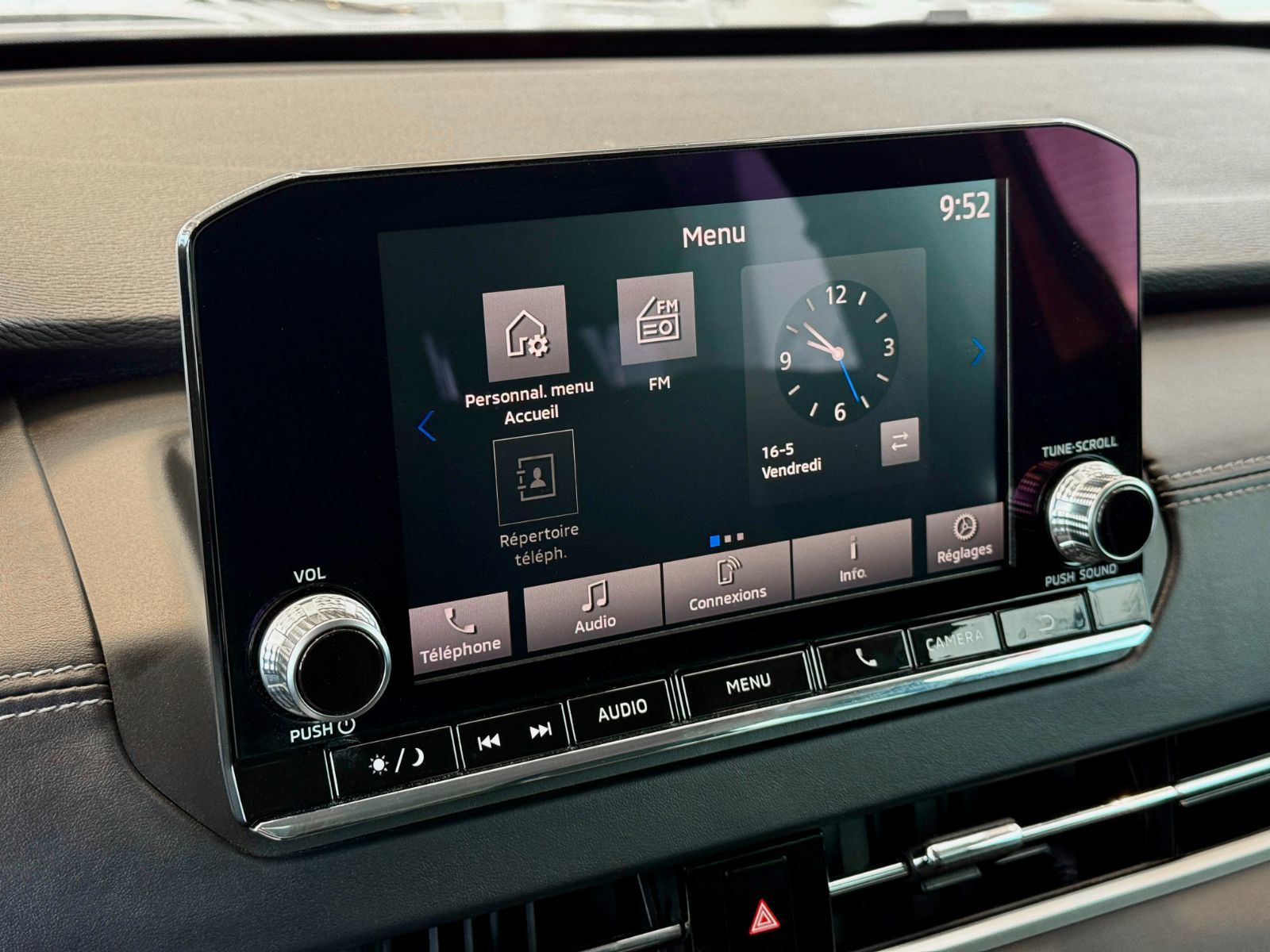 Mitsubishi Outlander ES AWD 2023-27