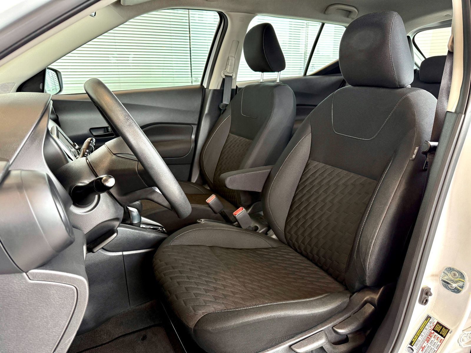 Nissan Kicks S 2022-17