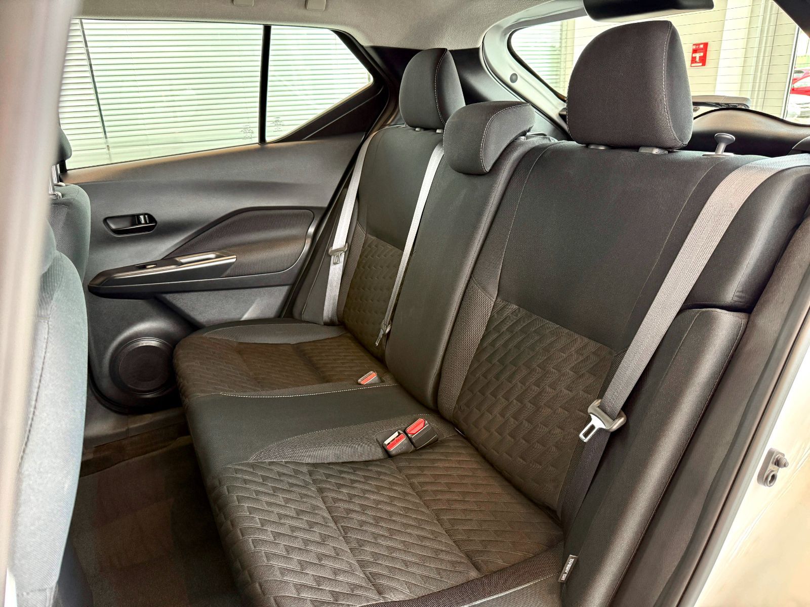 Nissan Kicks S 2022-18