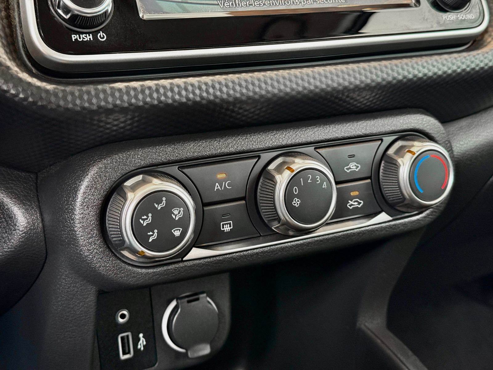 Nissan Kicks S 2022-28