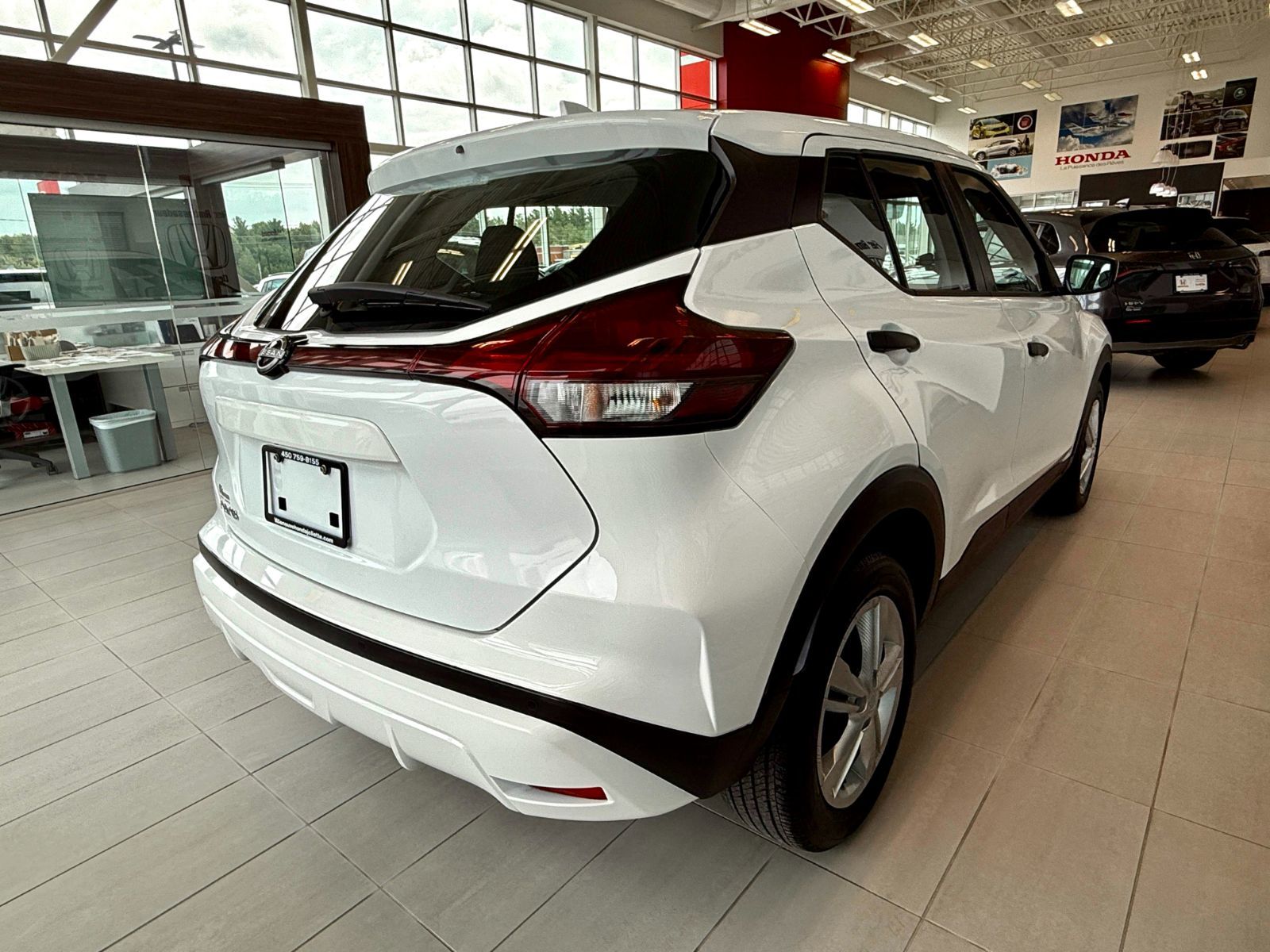 Nissan Kicks S 2022-12