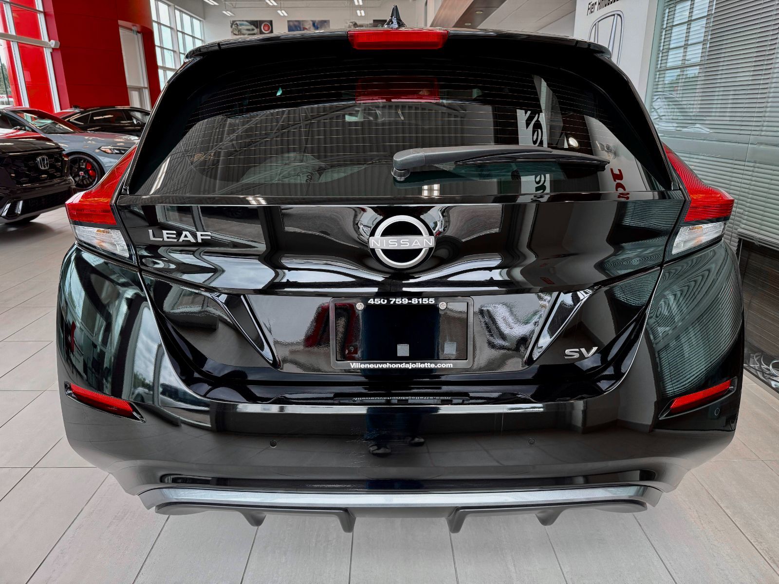Nissan Leaf SV 2023-11