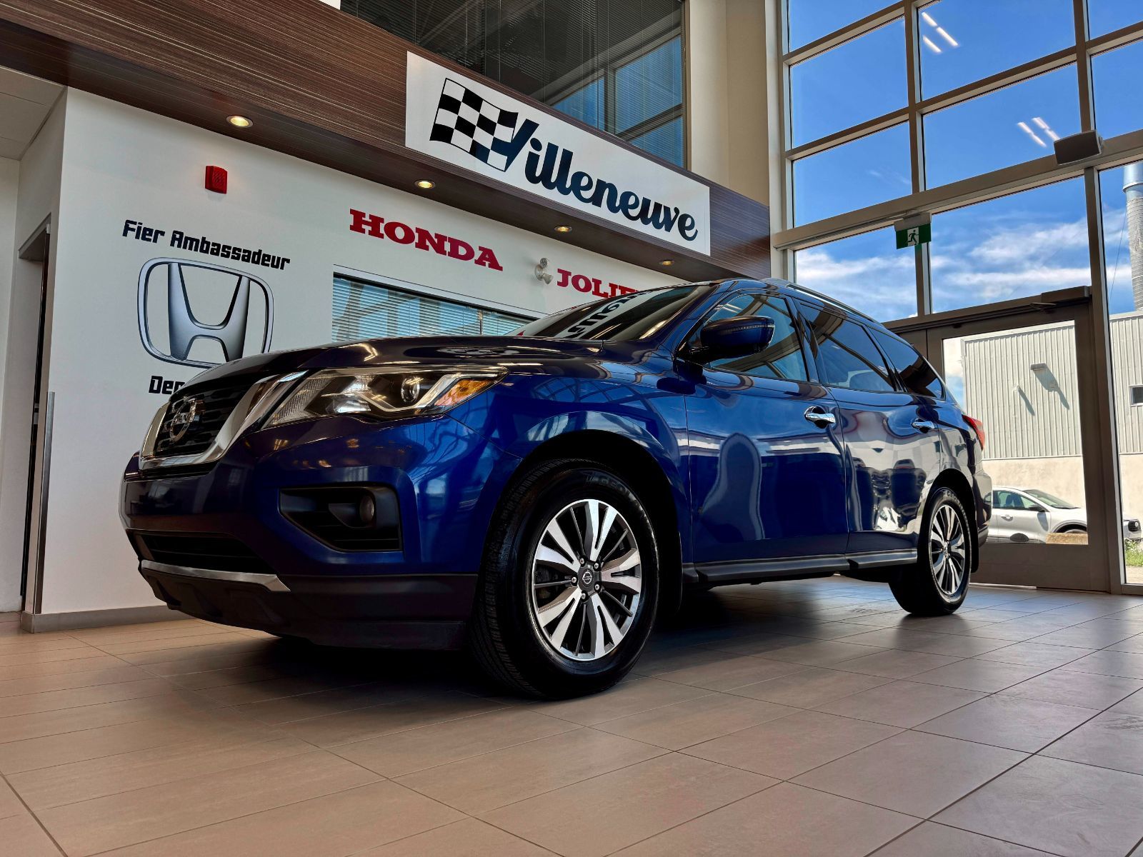 Nissan Pathfinder SL 2017-1