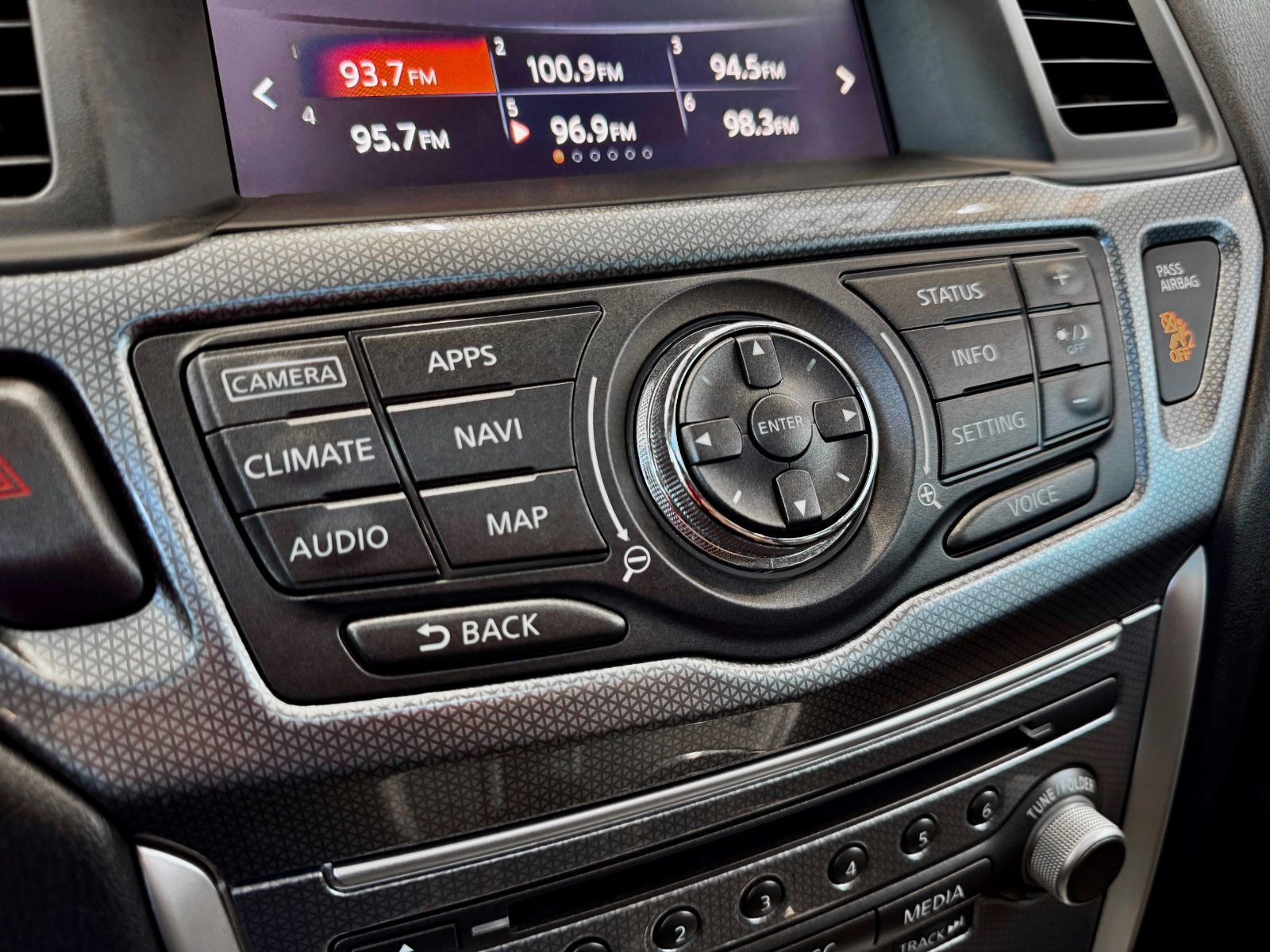 Nissan Pathfinder SL 2017-26