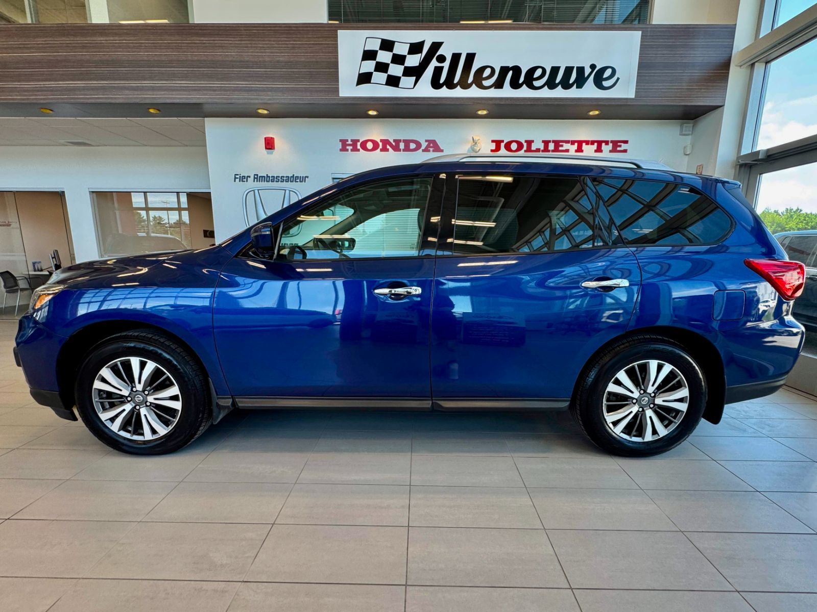 Nissan Pathfinder SL 2017-6