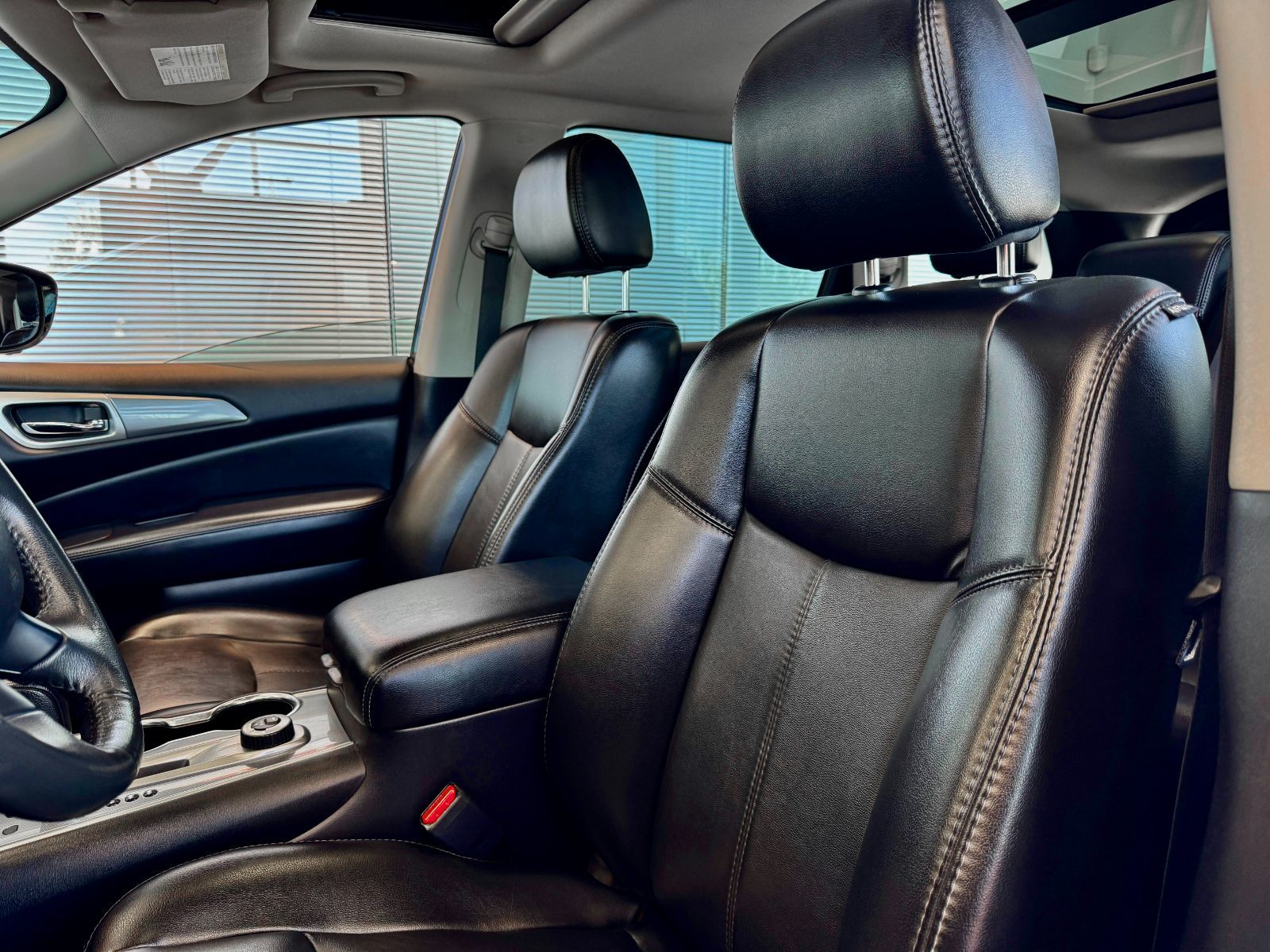 Nissan Pathfinder SL 2017-14