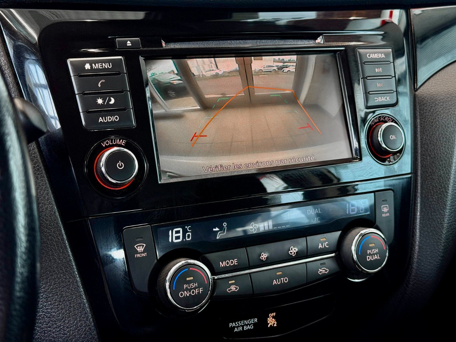 Nissan Qashqai SV 2020-29