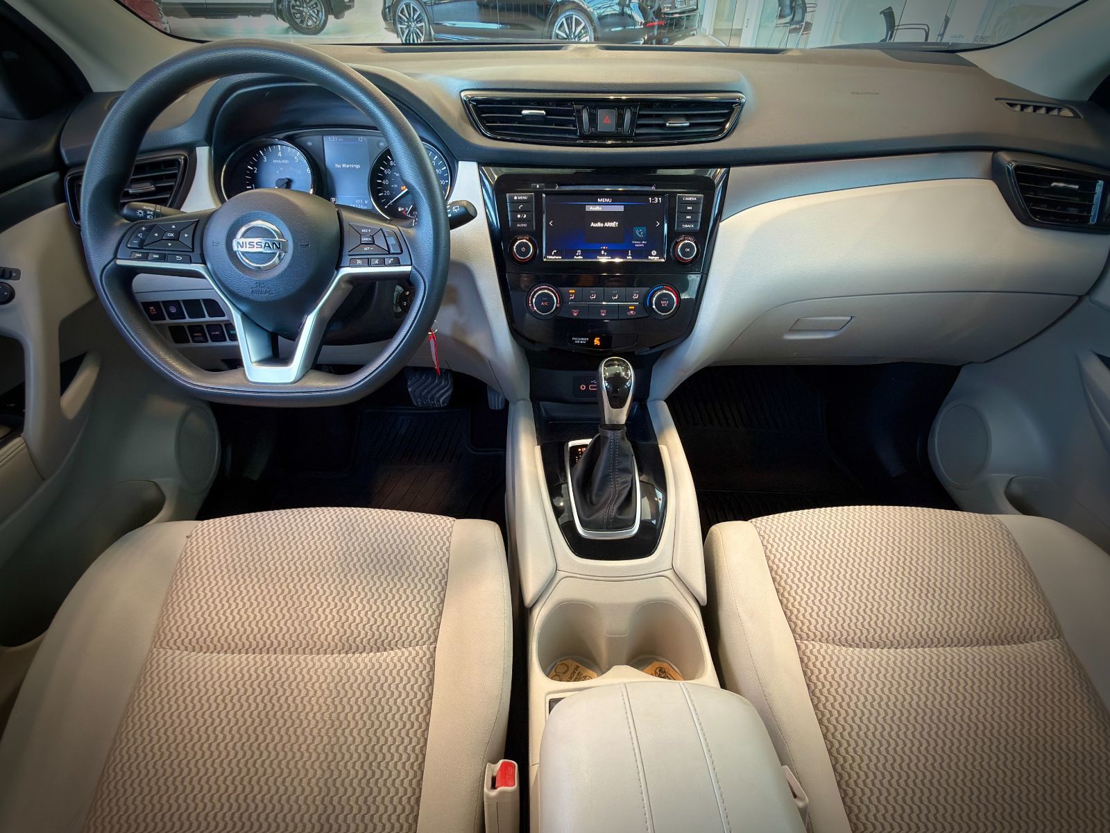 Nissan Qashqai S 2023-20