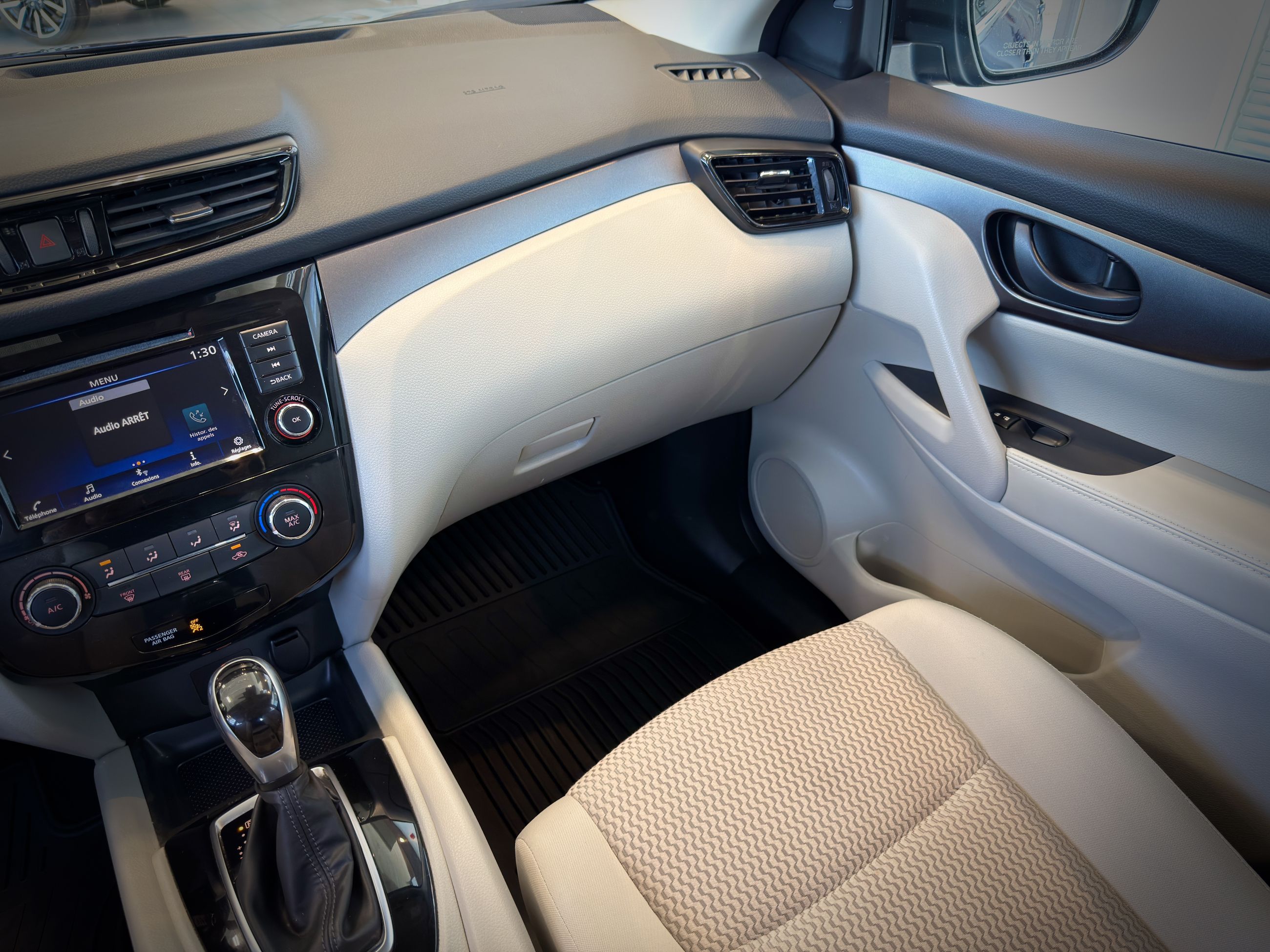 Nissan Qashqai S 2023-21