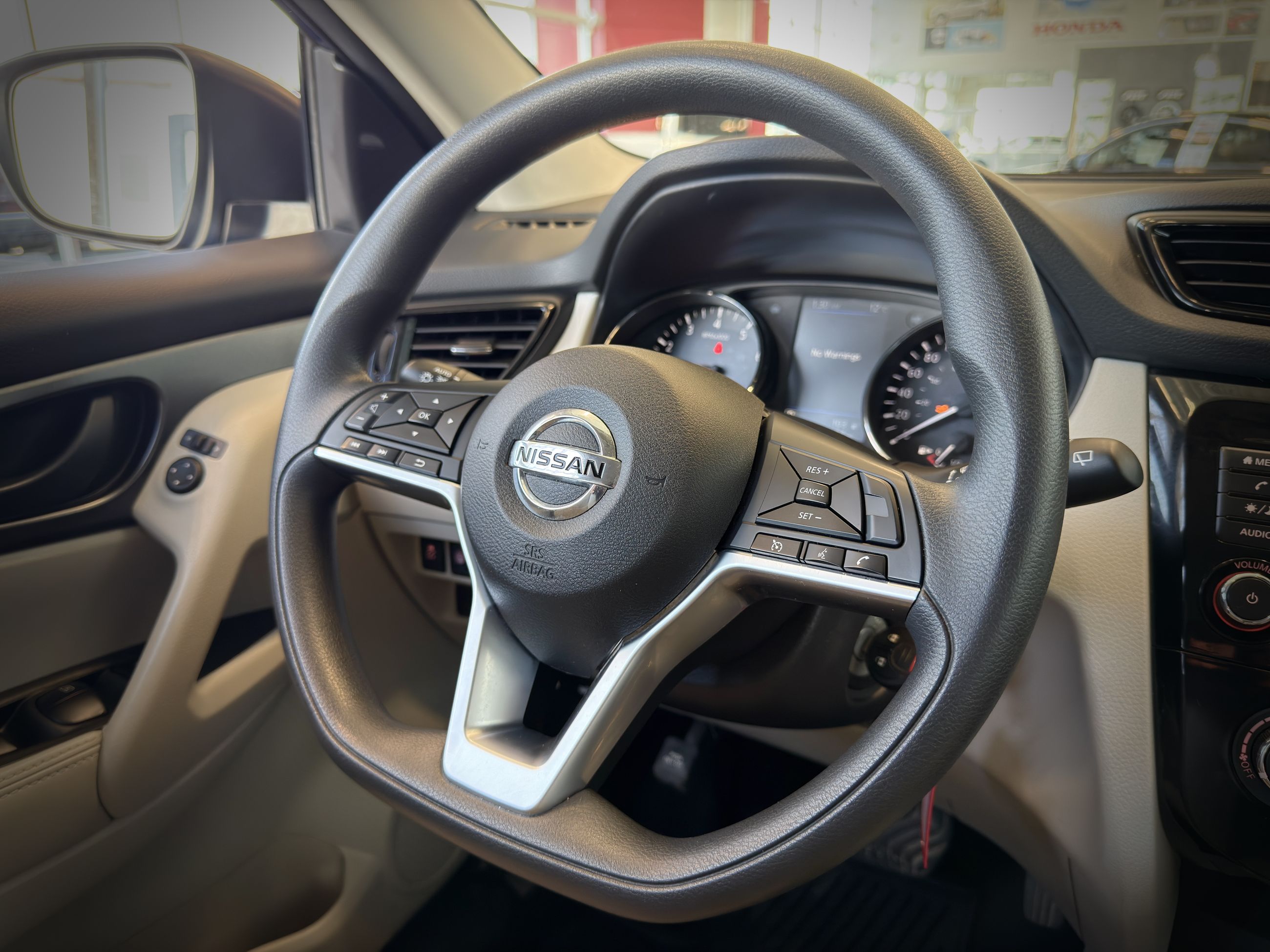 Nissan Qashqai S 2023-22