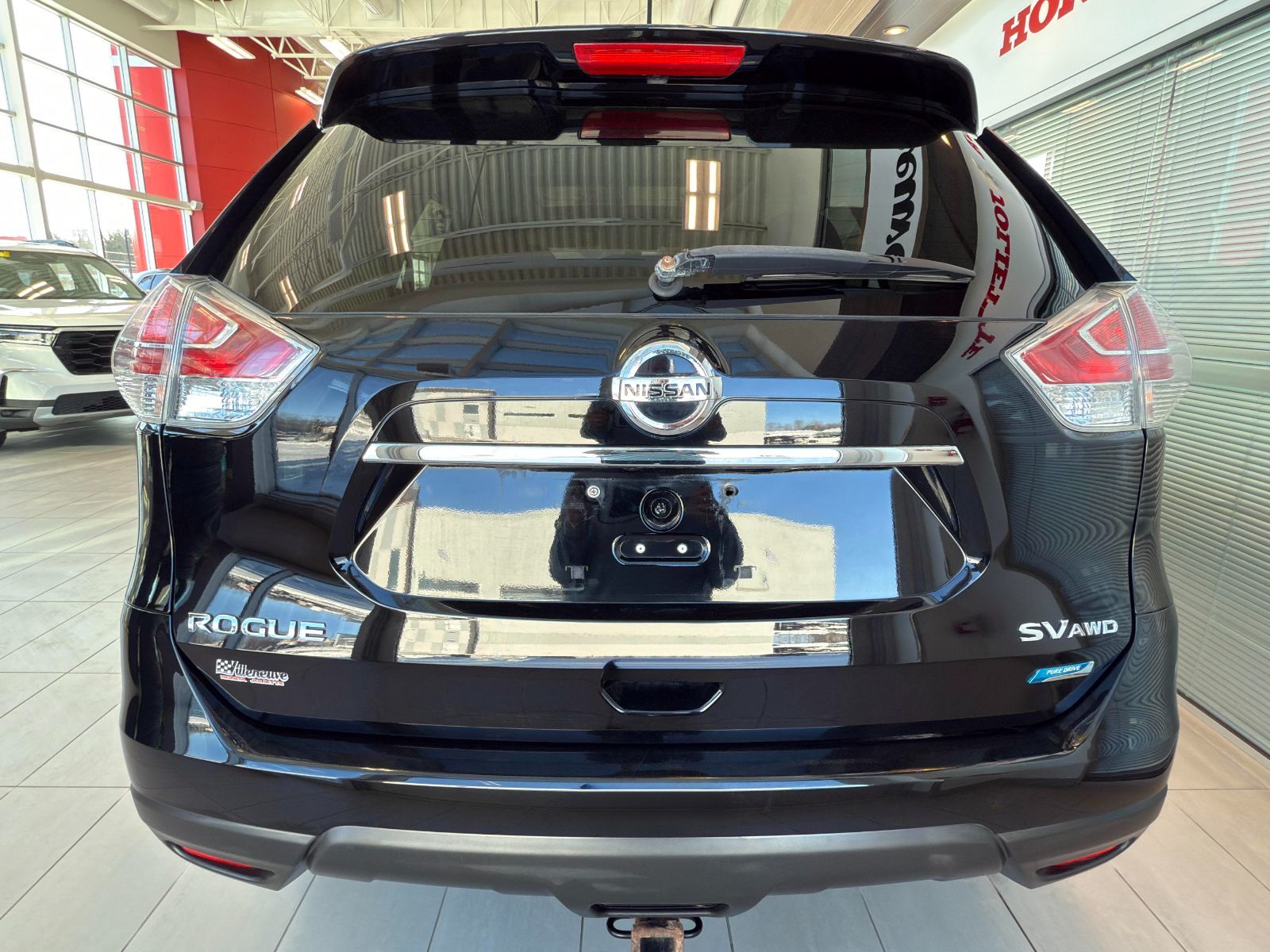 Nissan Rogue SV 2015-10