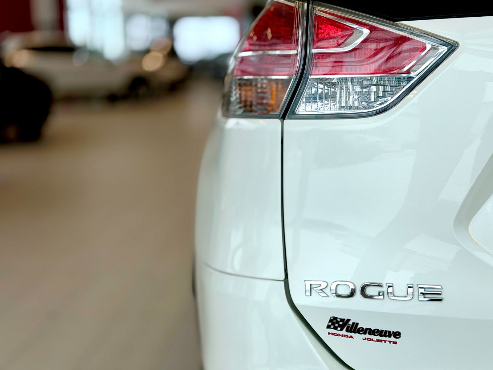 Nissan Rogue SV AWD 2016-11