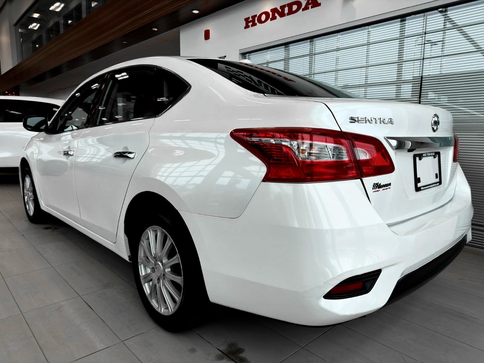 Nissan Sentra SV 2018-9