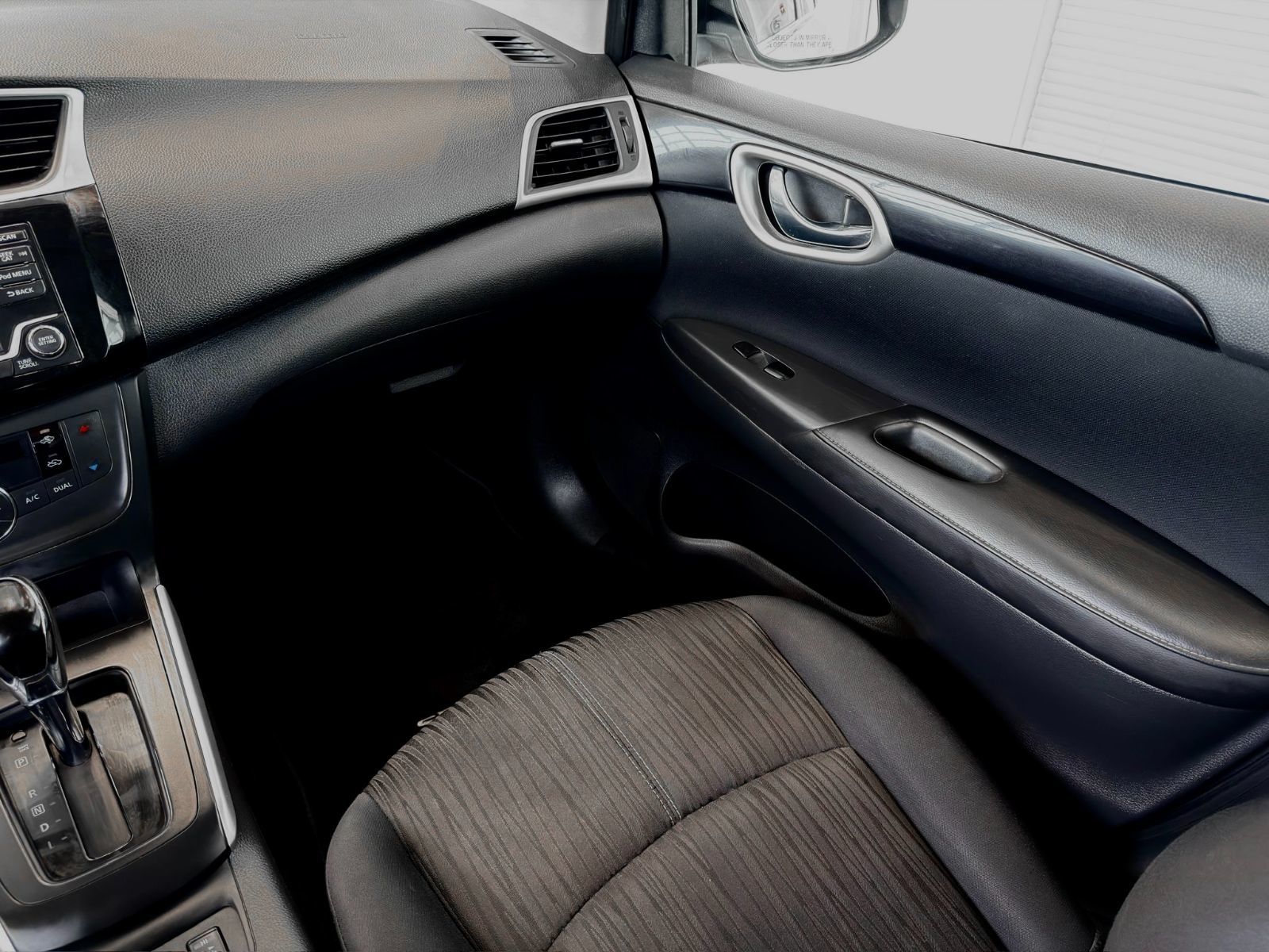 Nissan Sentra SV 2018-20