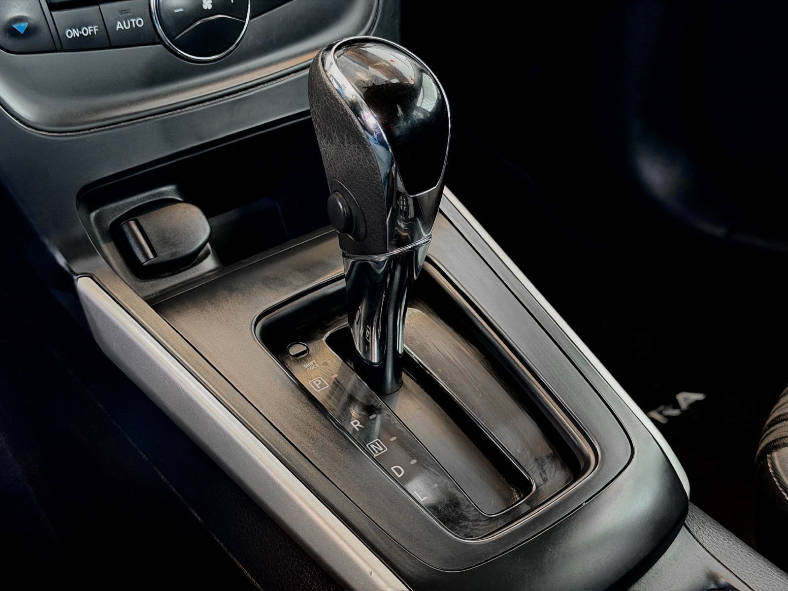 Nissan Sentra SV 2018-26