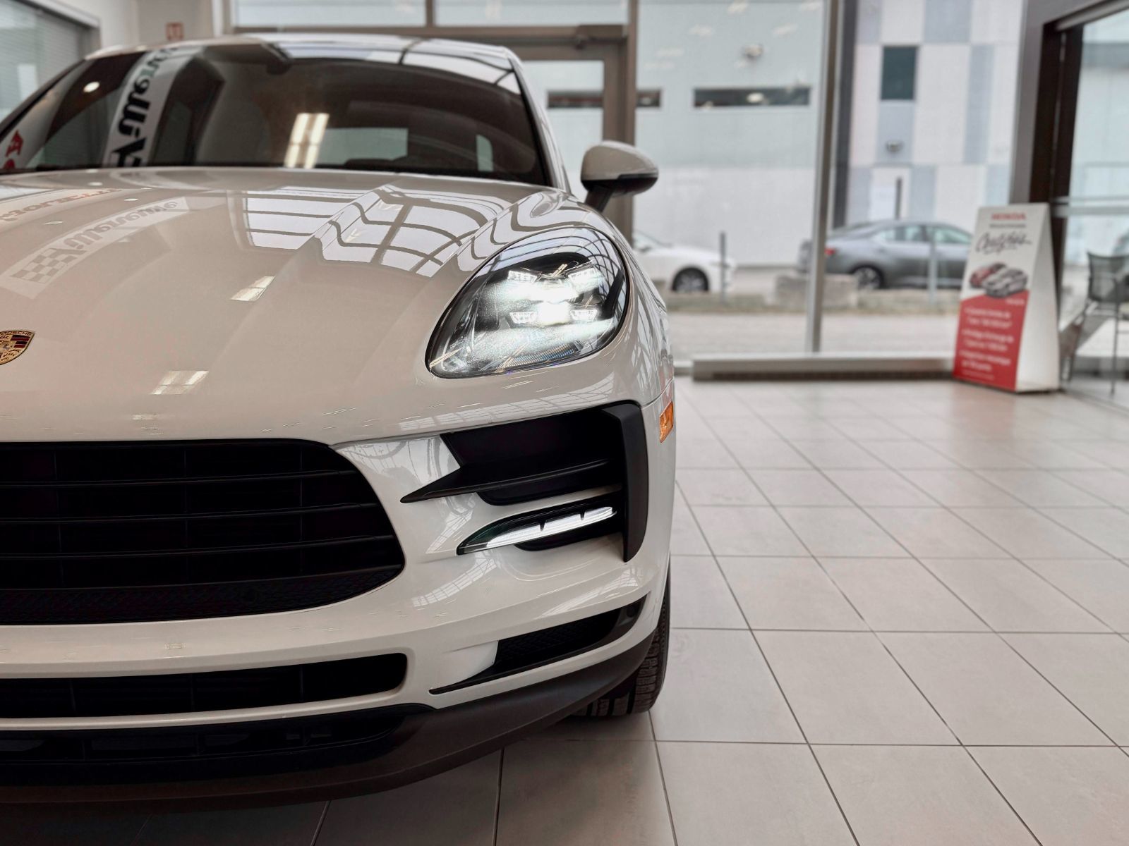 2021 Porsche Macan Base-6