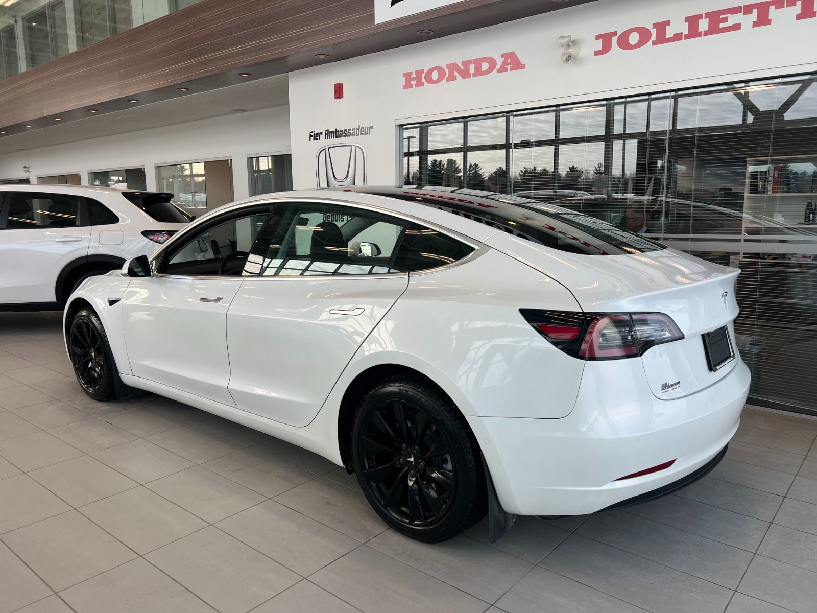 Tesla Model 3 Standard Range Plus 2020-2