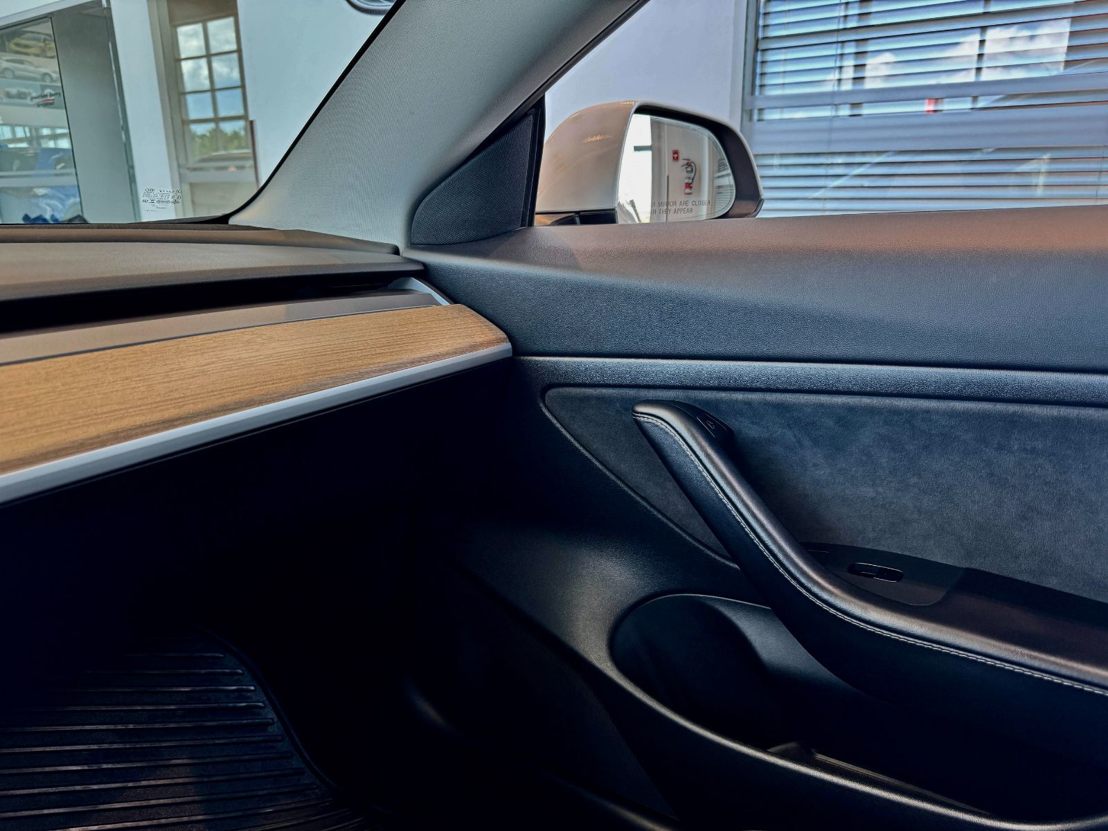 Tesla MODEL 3 STANDARD RANGE PLUS 2021-20