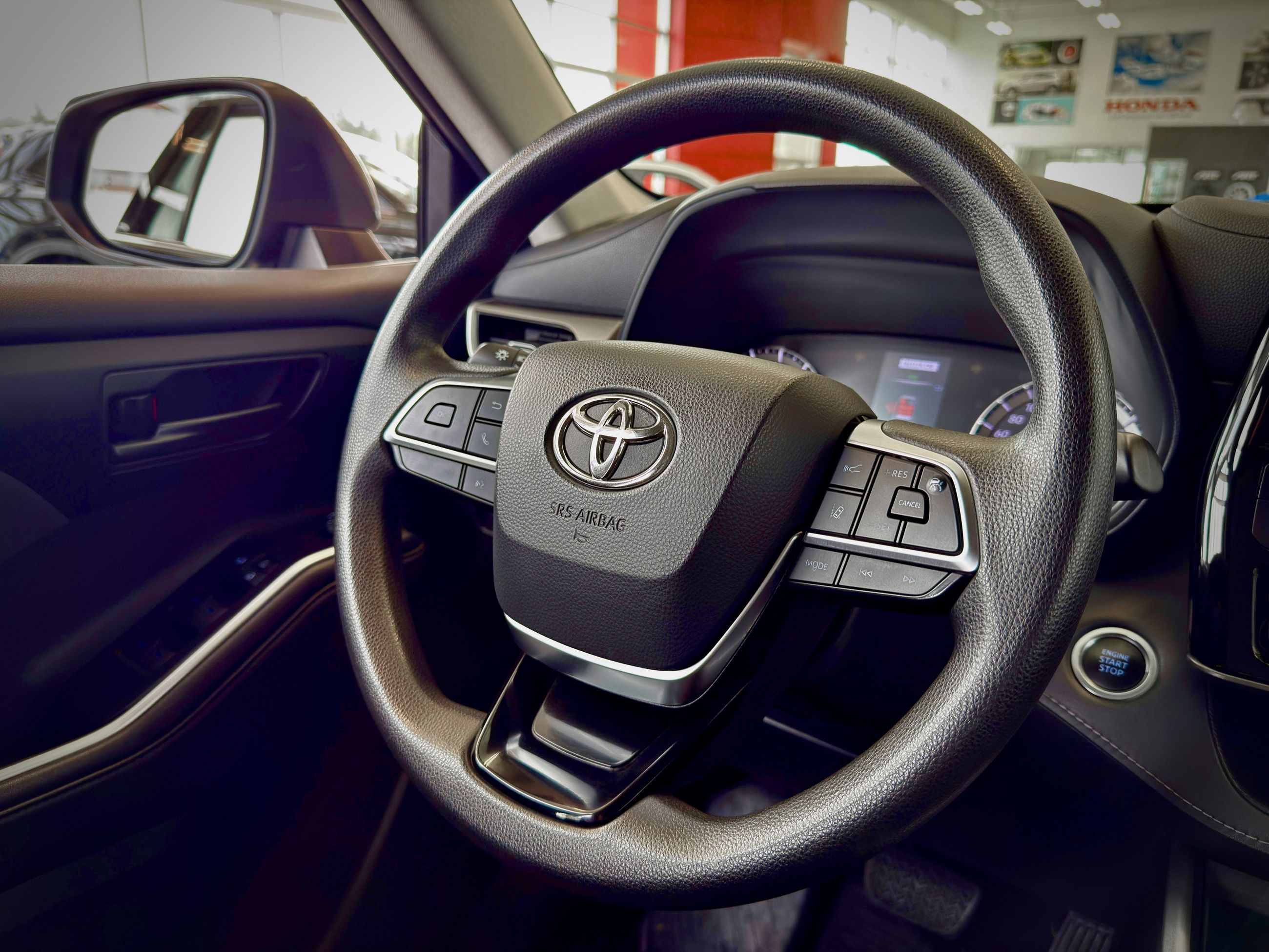 2020 Toyota Highlander LE AWD-27