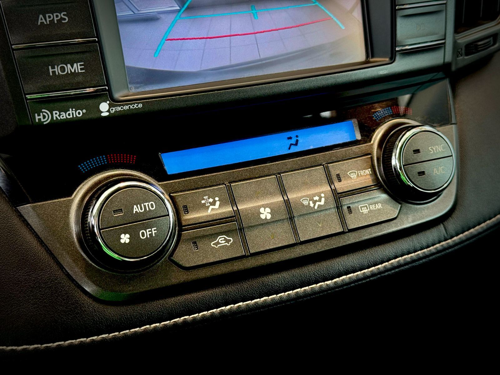 Toyota RAV4 XLE 2015-34