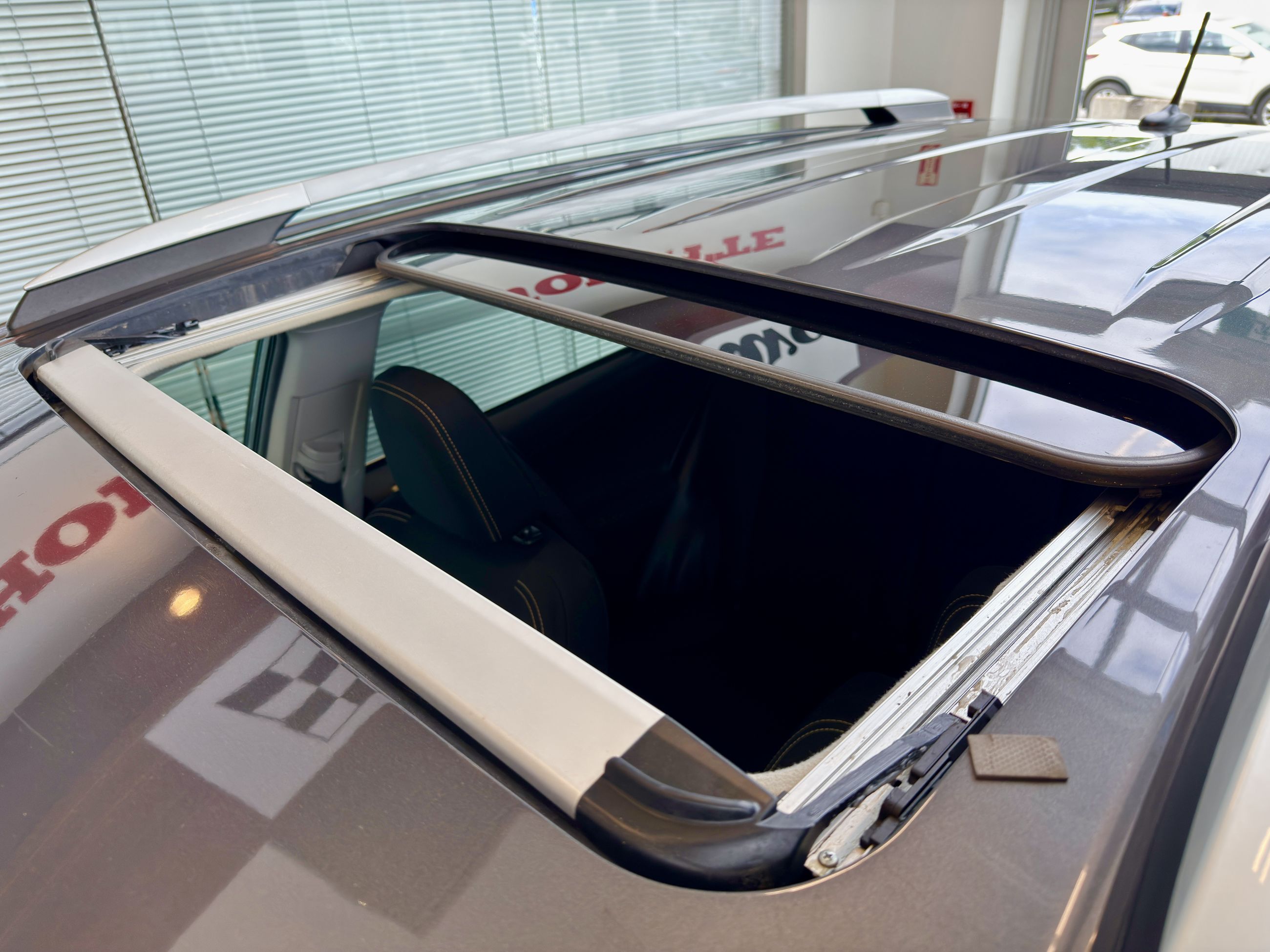 Toyota RAV4 XLE 2015-19