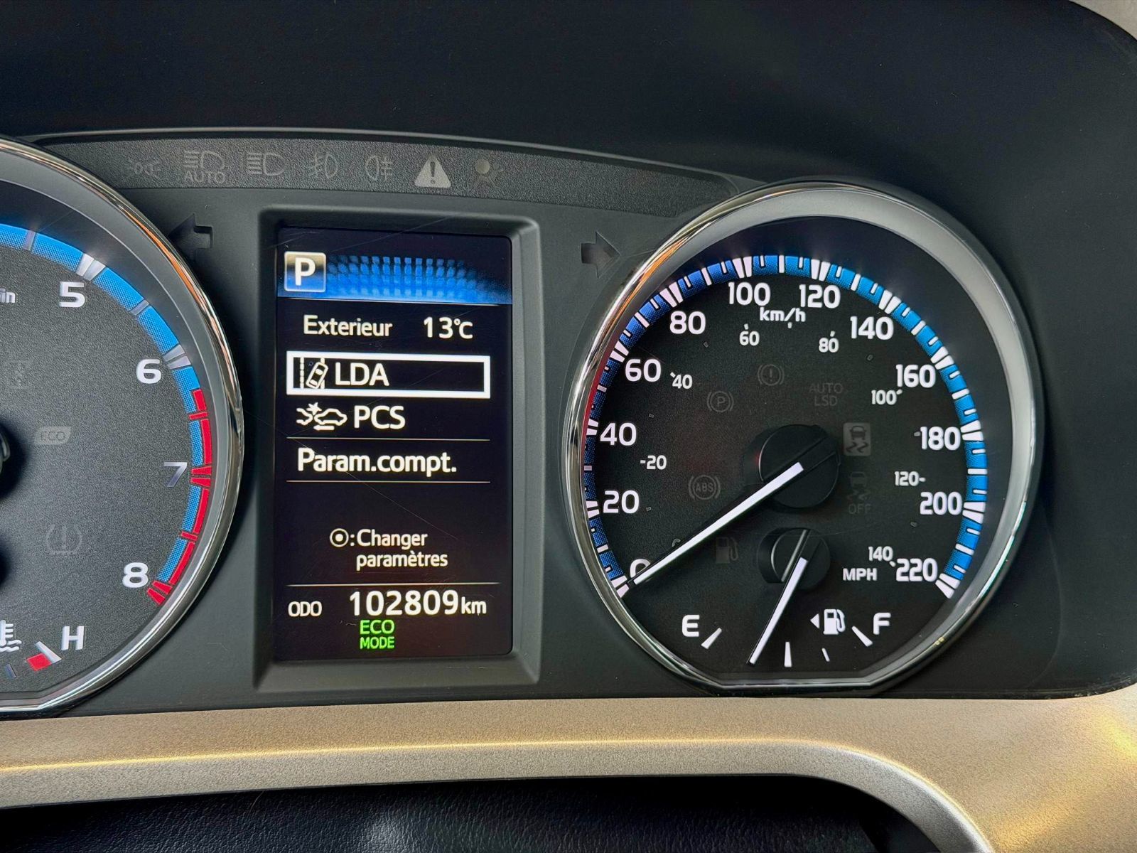 Toyota RAV4 LE 2018-23