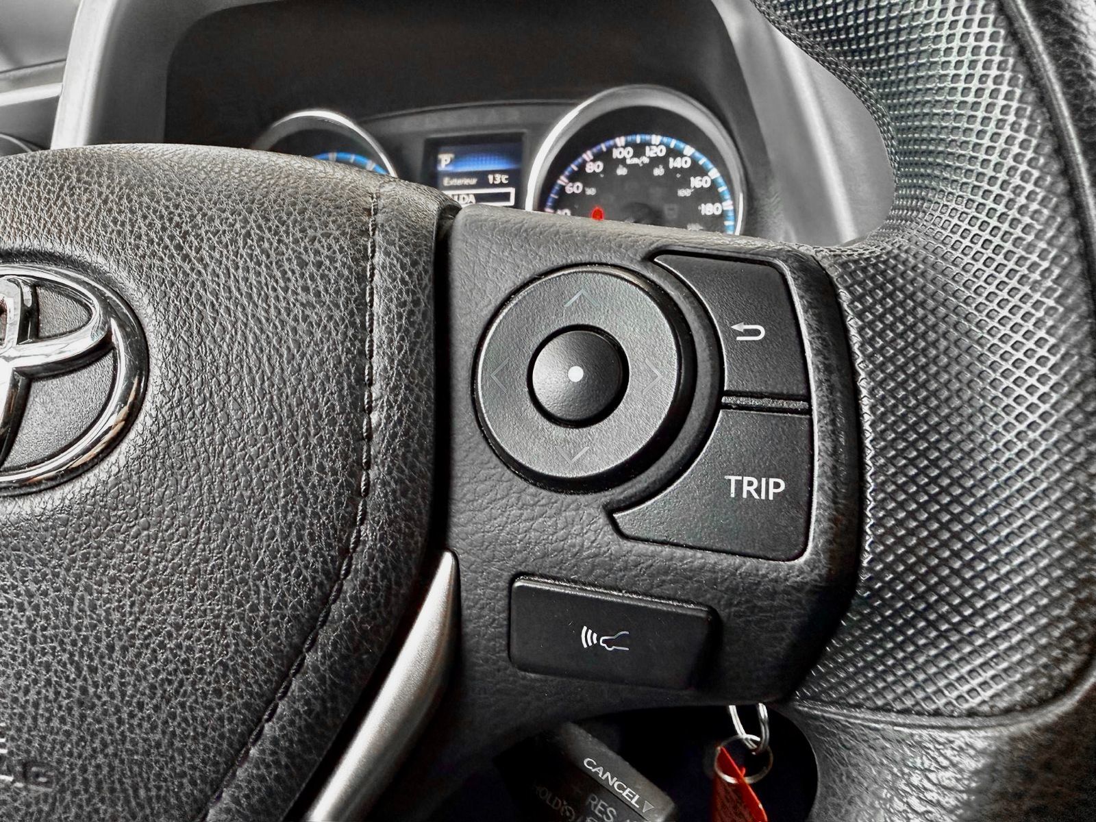 Toyota RAV4 LE 2018-22