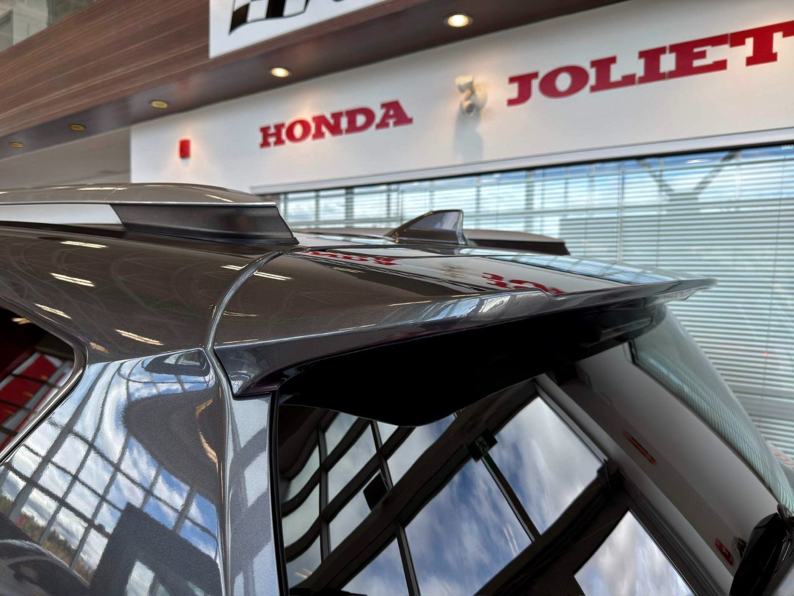 Toyota RAV4 LE 2018-11