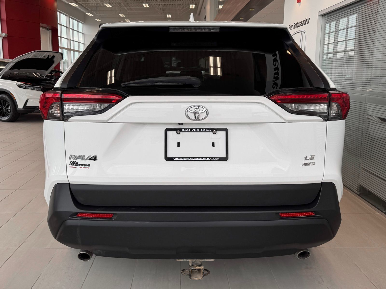 Toyota RAV4 LE 2020-10