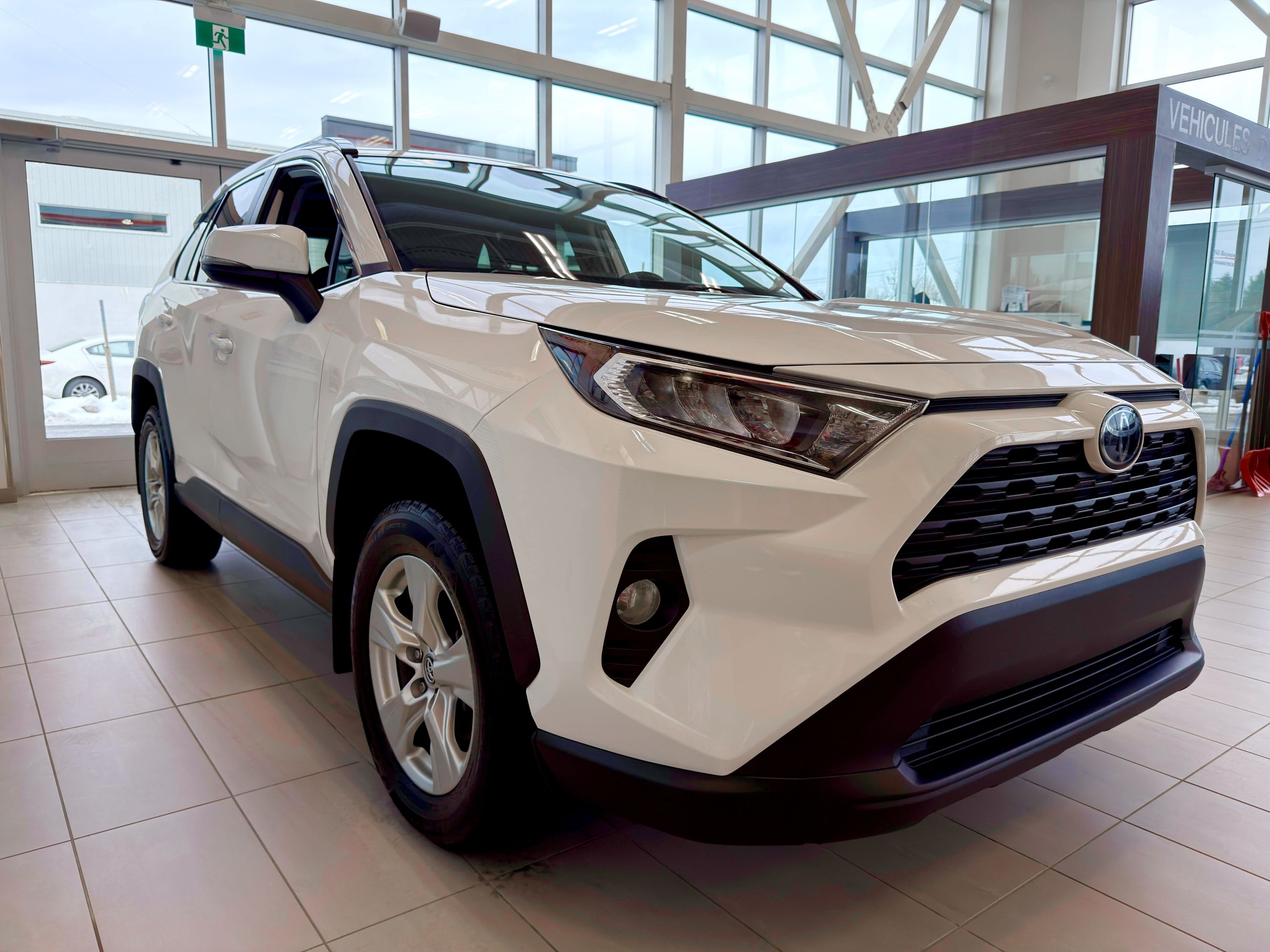 2020 Toyota RAV4 XLE AWD-4