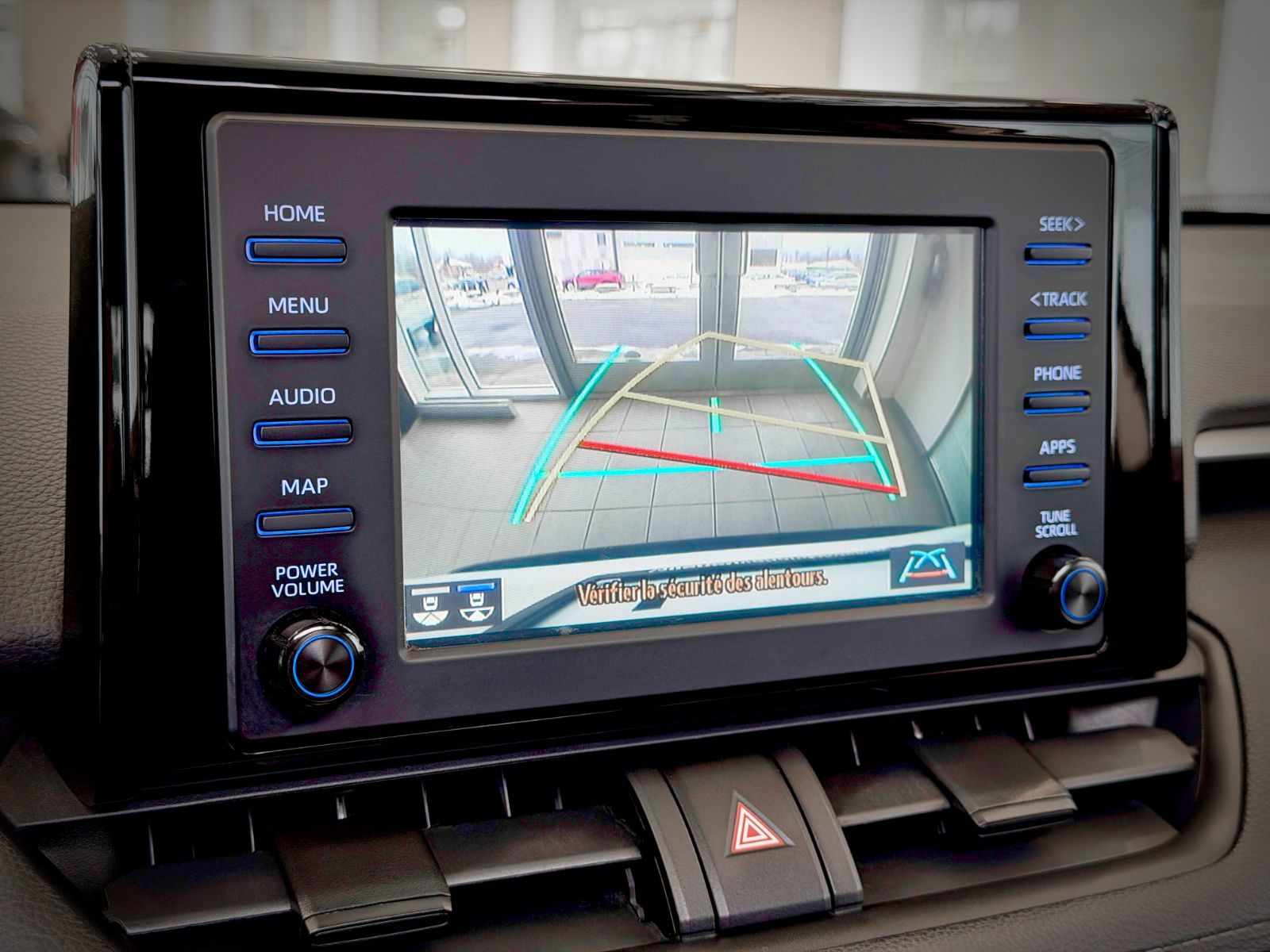 2020 Toyota RAV4 XLE AWD-30