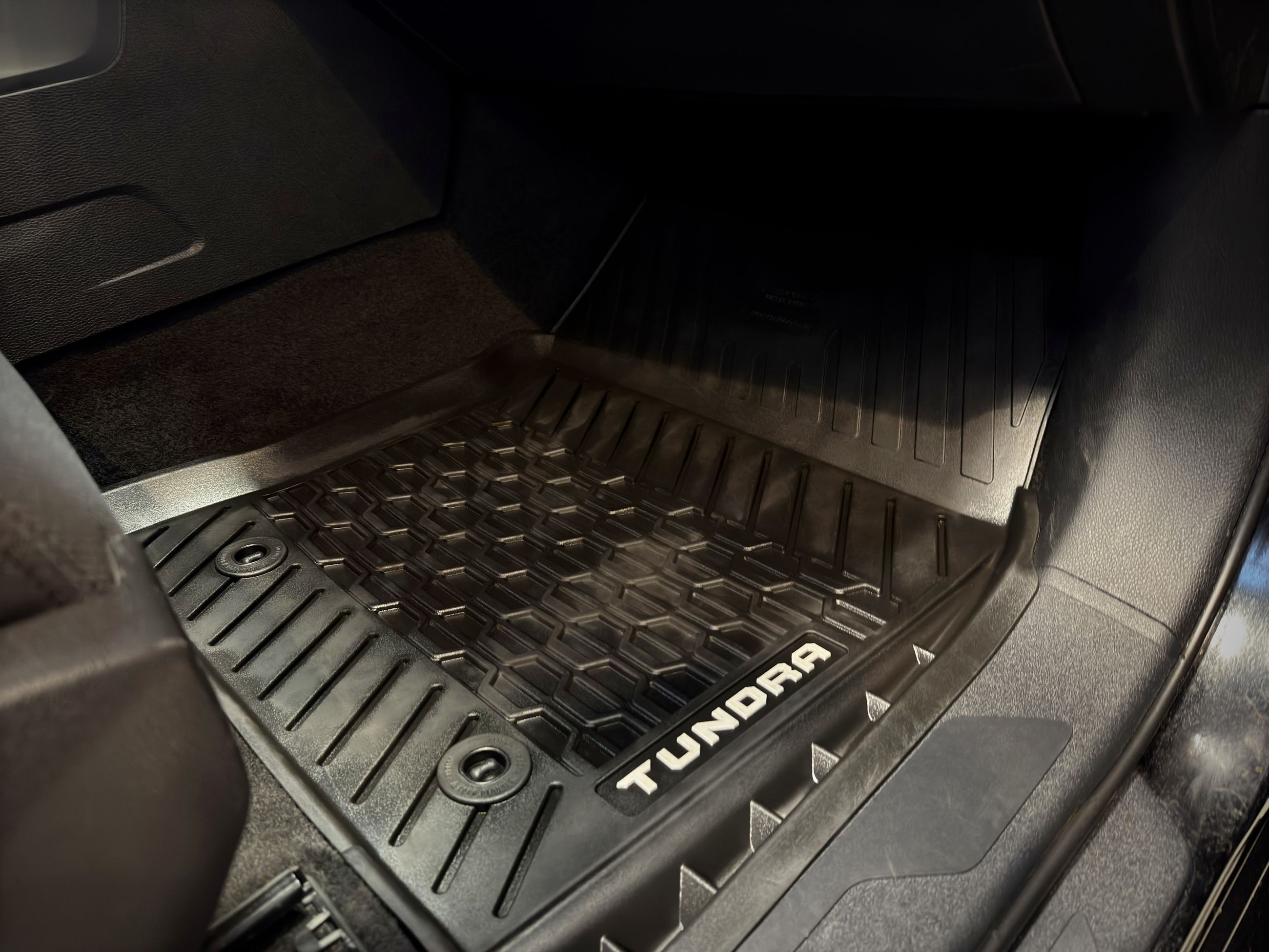 Toyota Tundra SR 2022-31