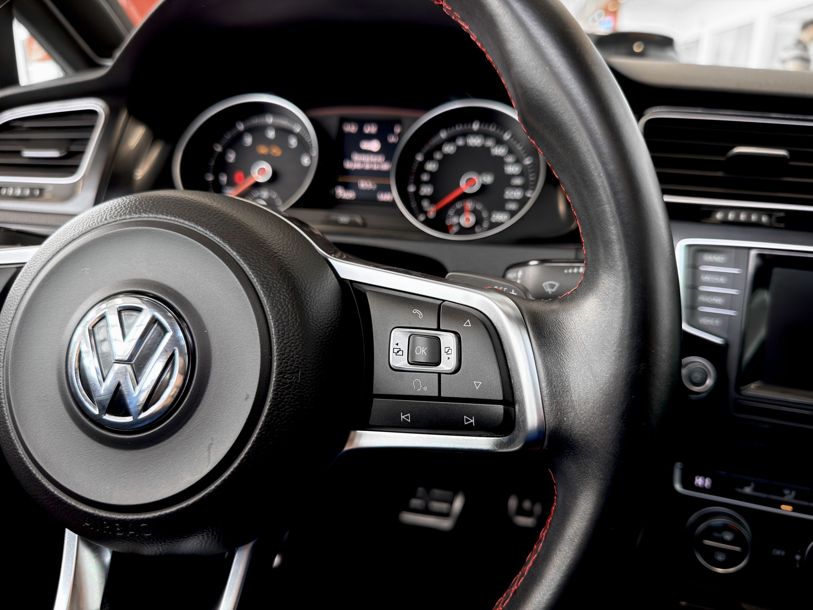 Volkswagen Golf GTI Autobahn 2015-27
